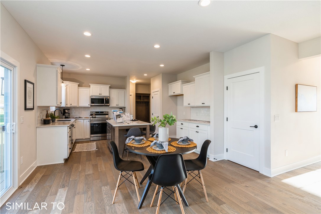 155 NW Hidden Knoll