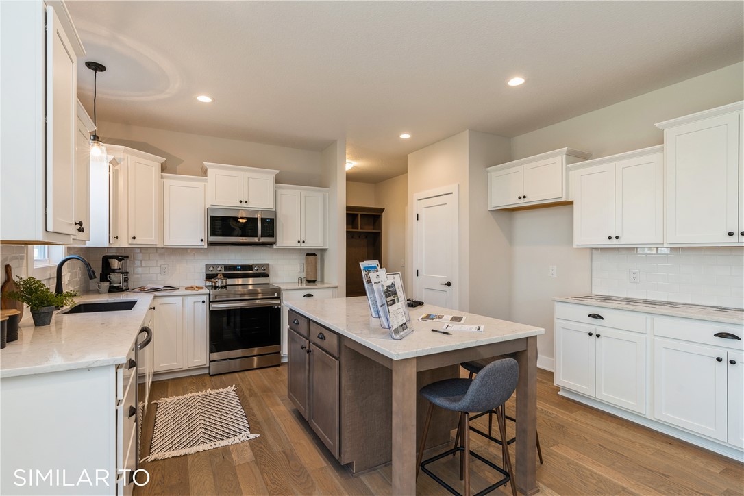 155 NW Hidden Knoll