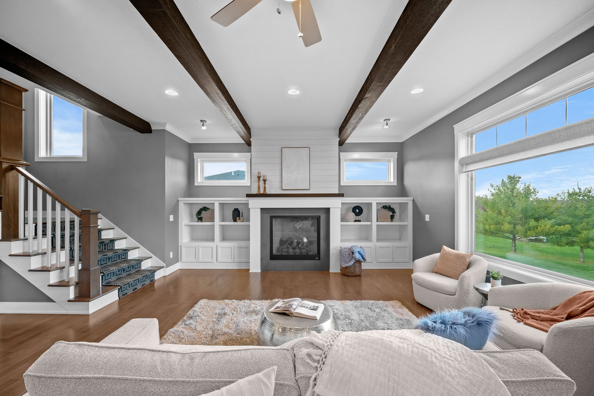3835 Sandstone Point