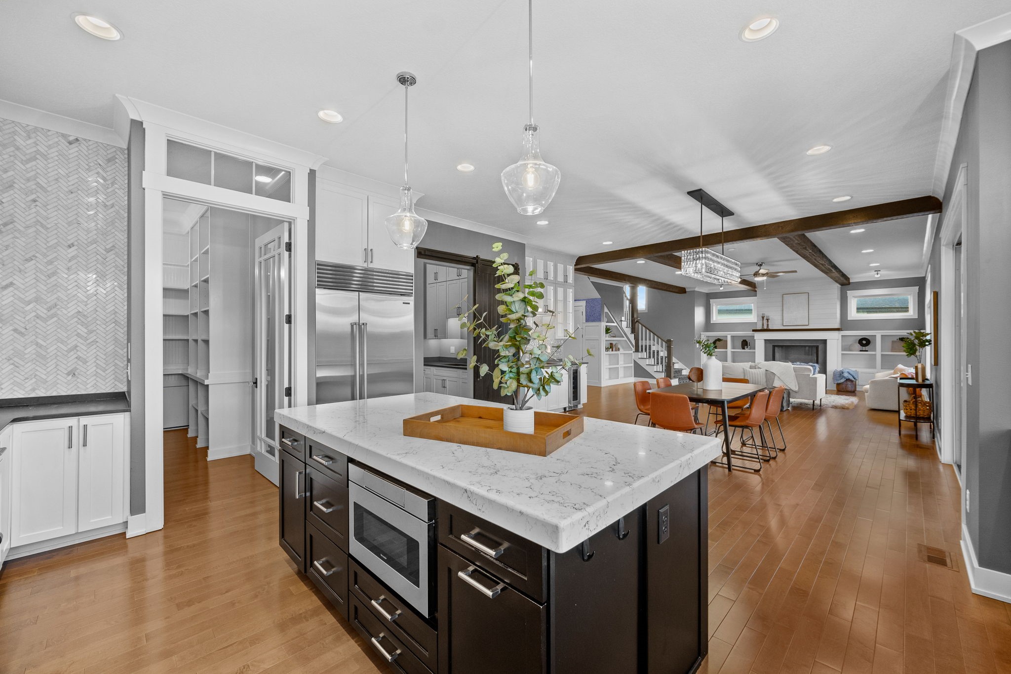 3835 Sandstone Point
