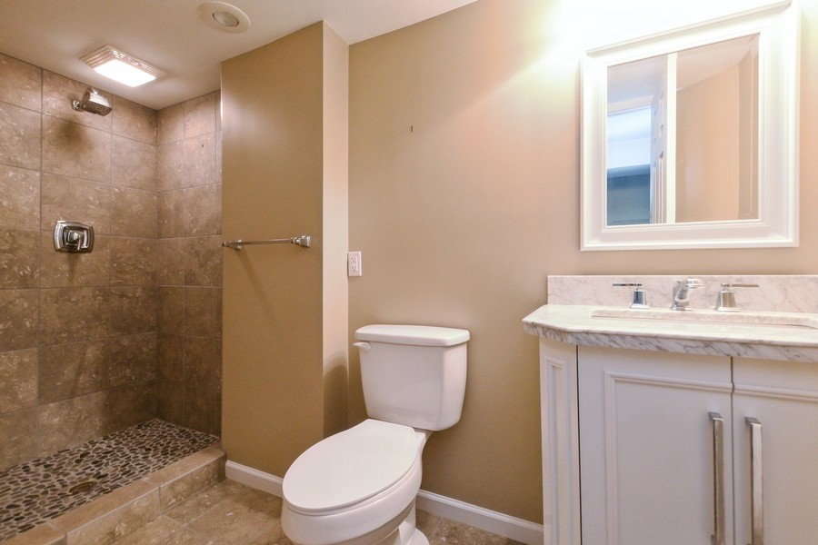 1801 Pearl Drive