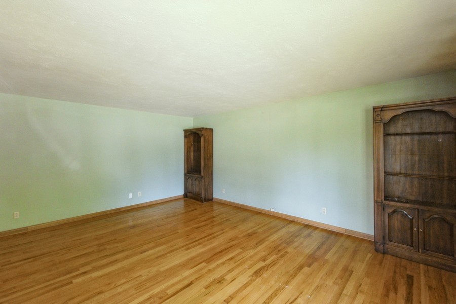1801 Pearl Drive