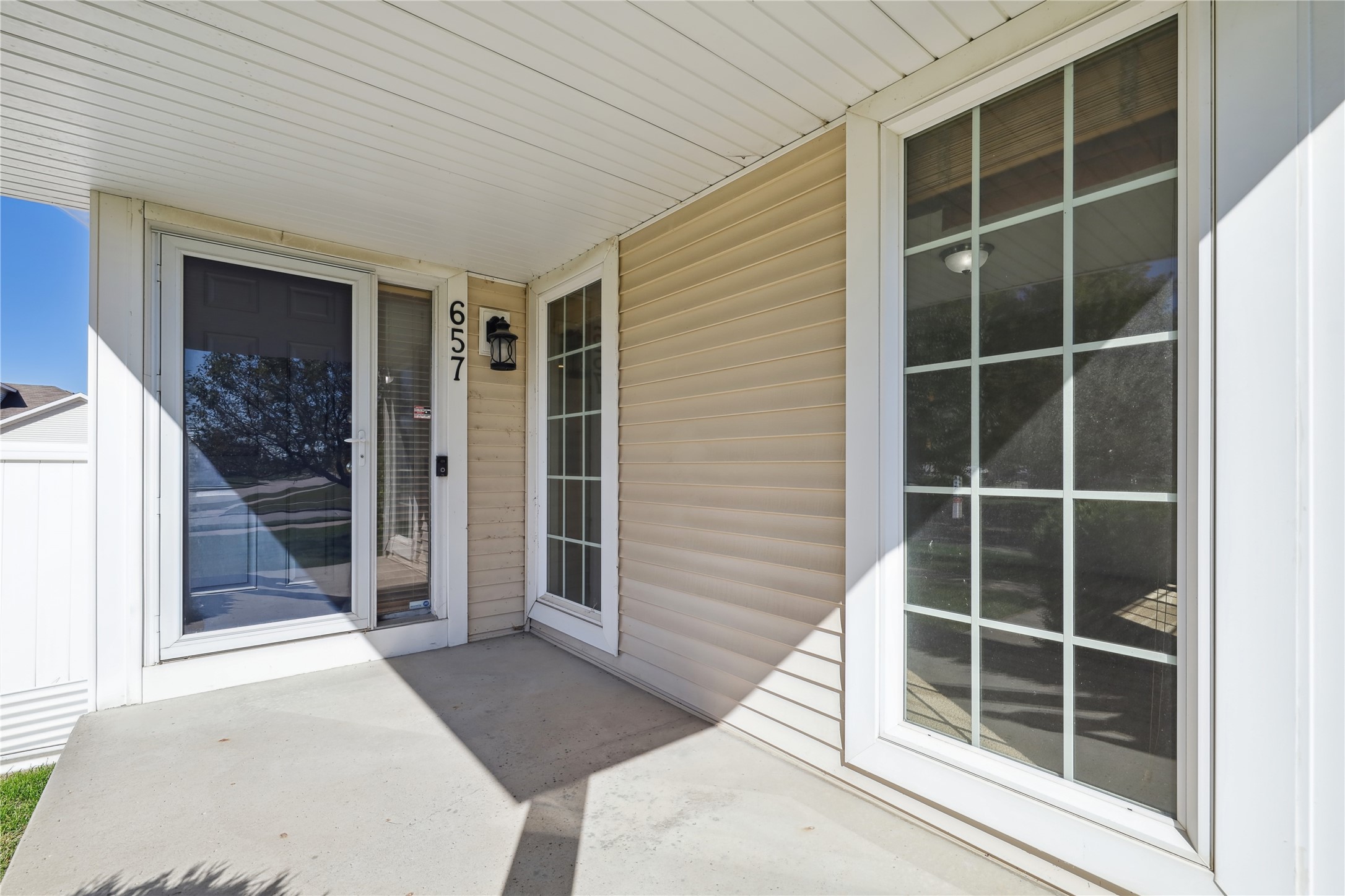 657 SE Williams Court