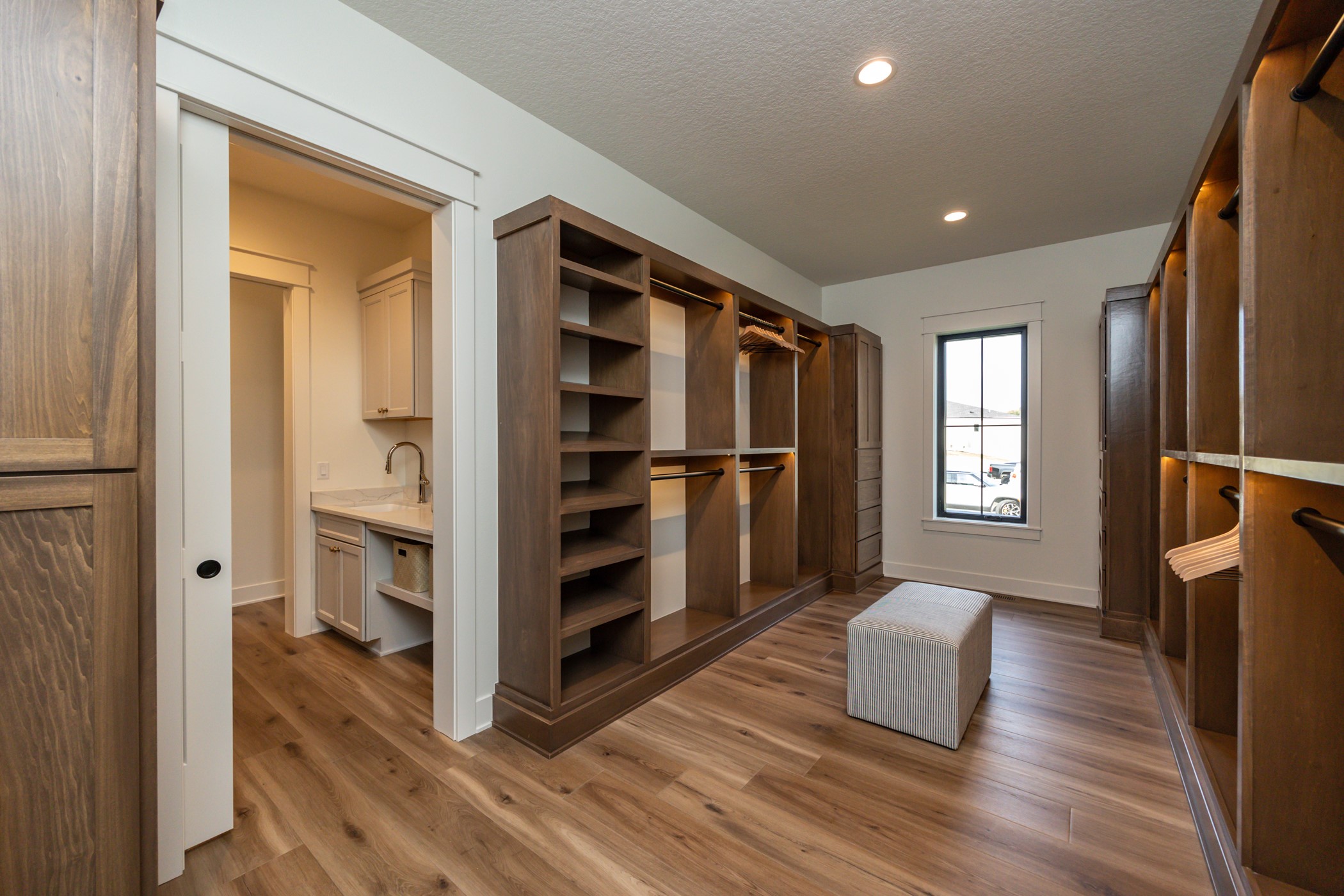 18264 Valleyview Circle