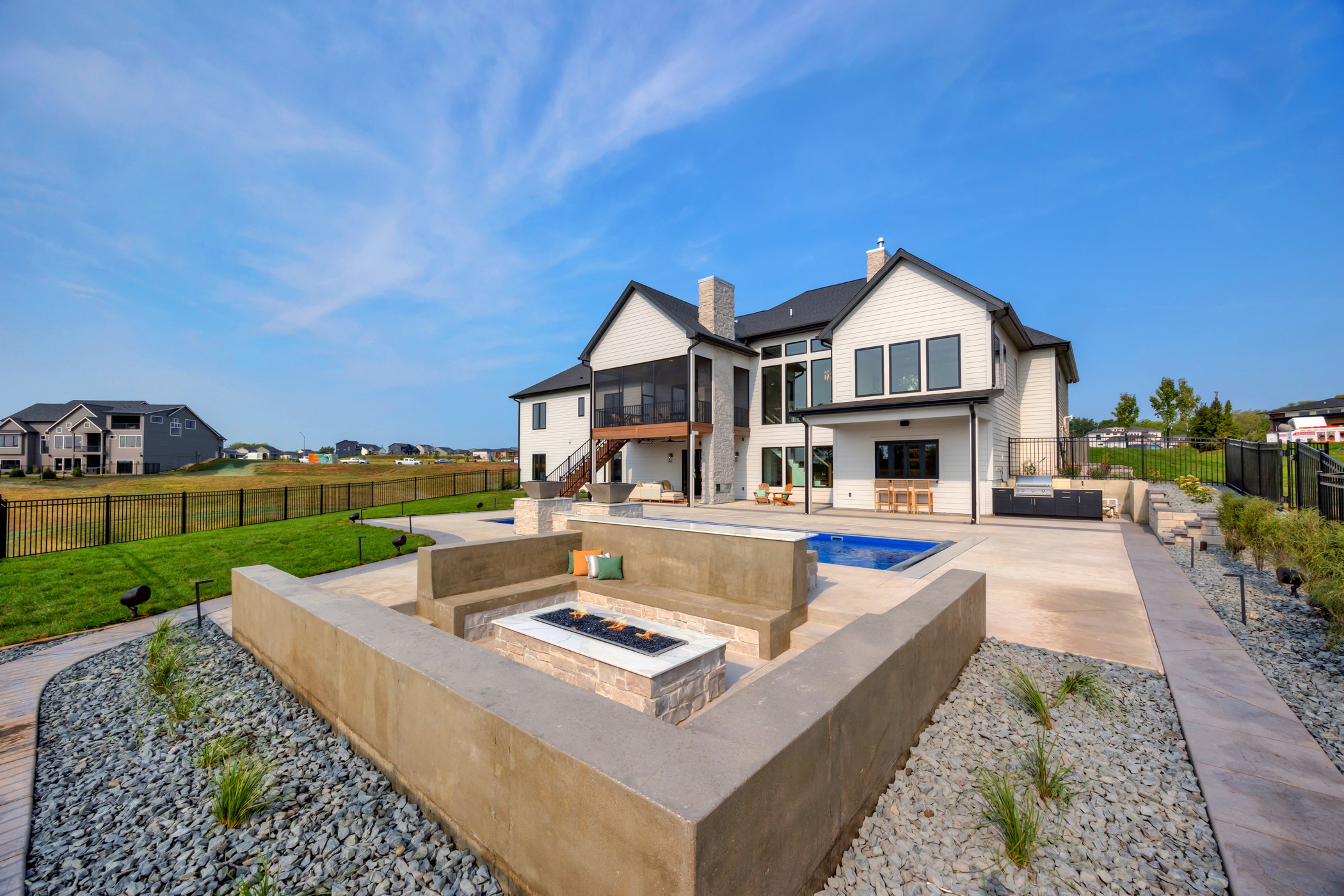 18264 Valleyview Circle