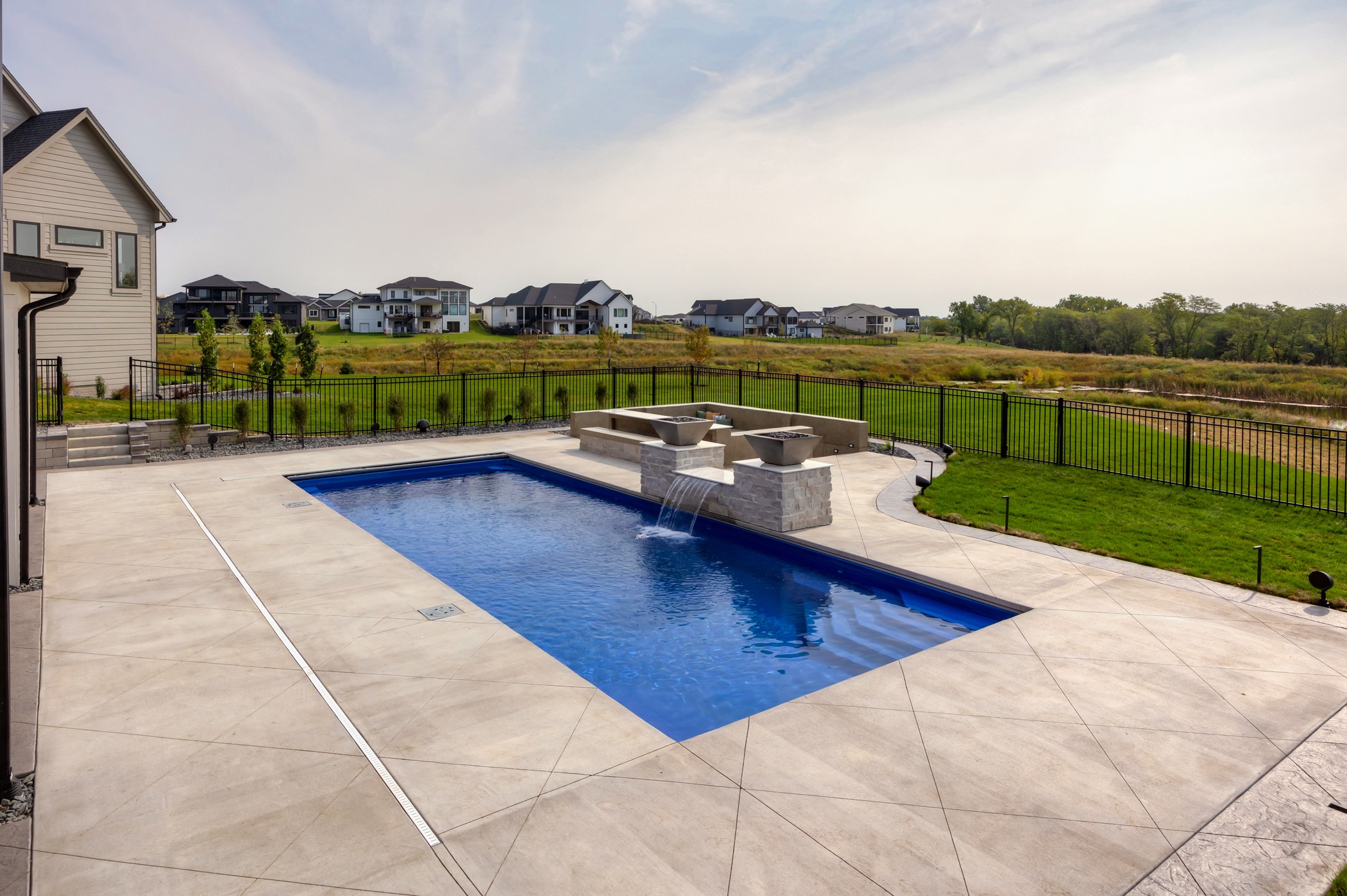 18264 Valleyview Circle