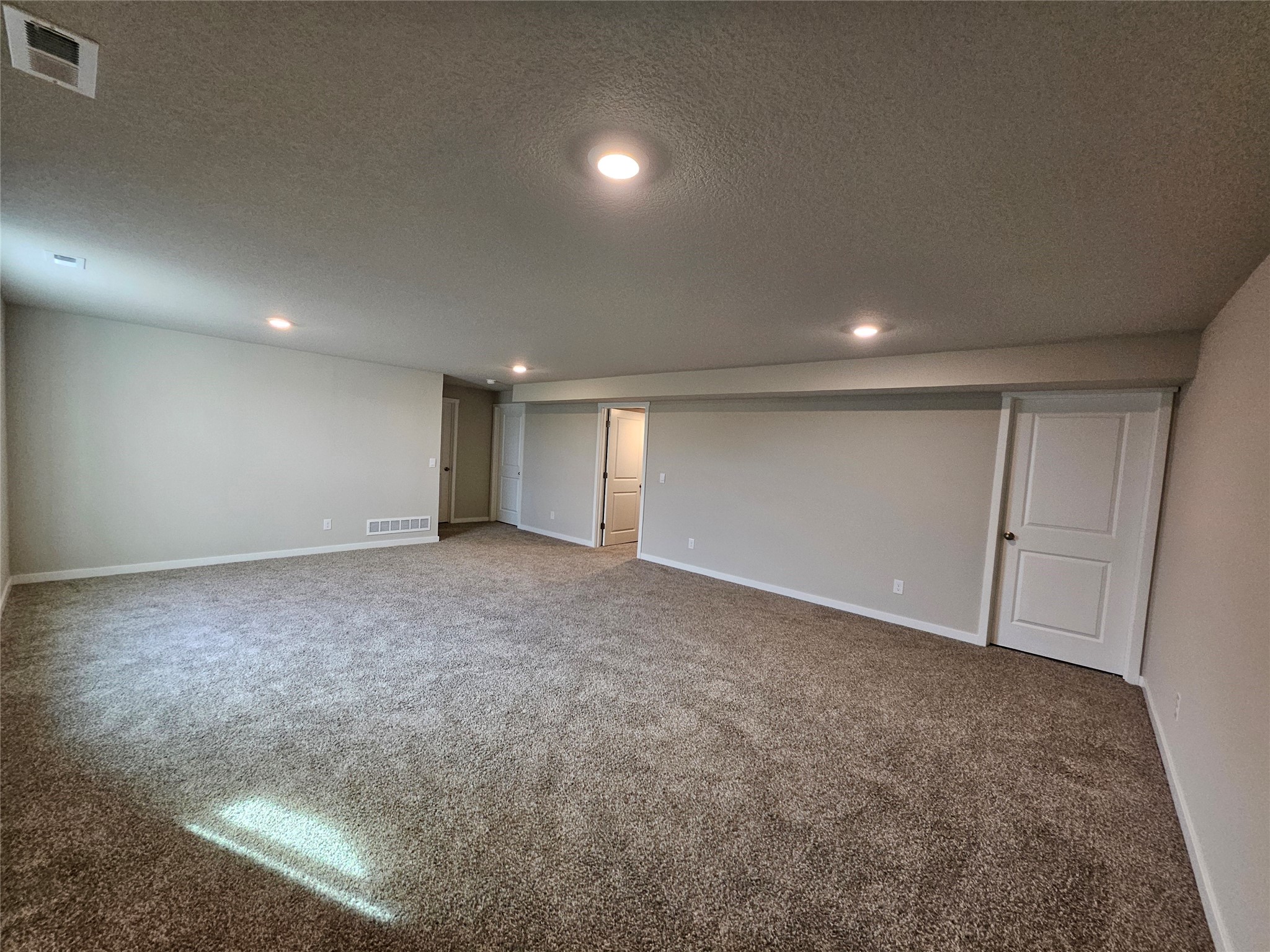 1001 Dee Street SE