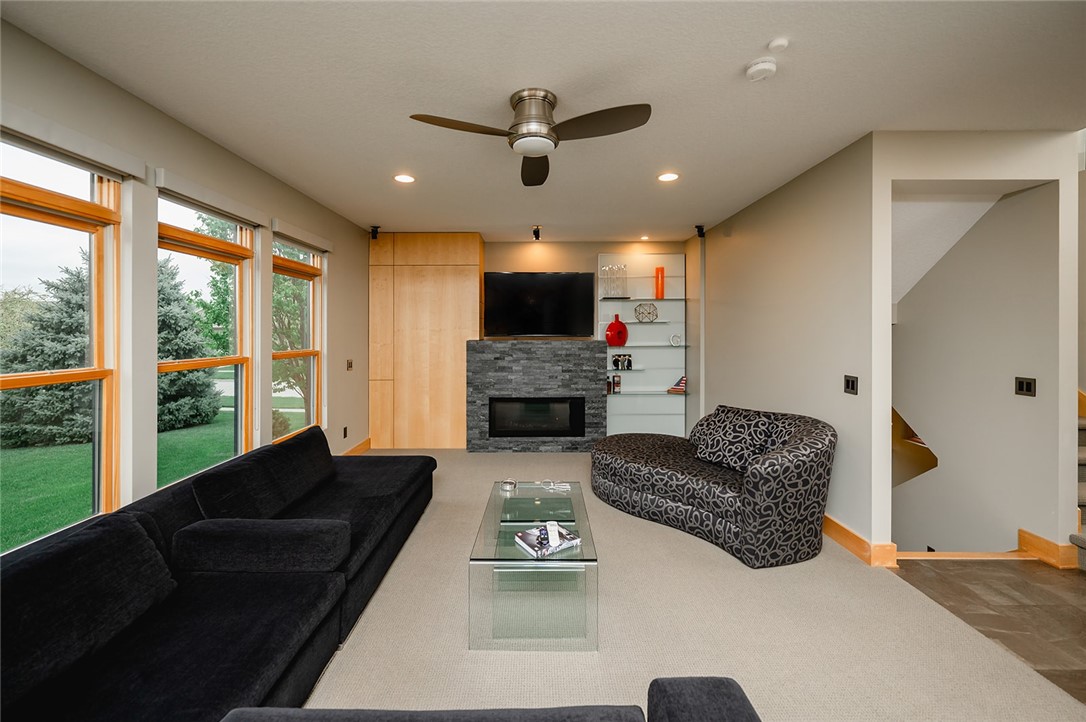 8223 Sky View Circle