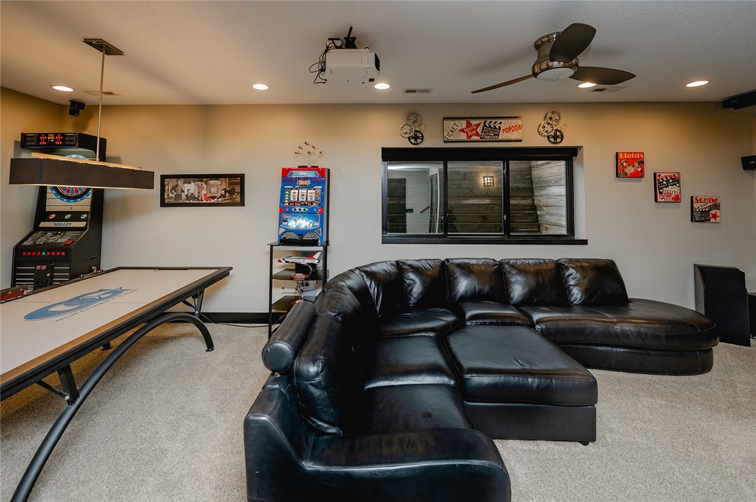 8223 Sky View Circle