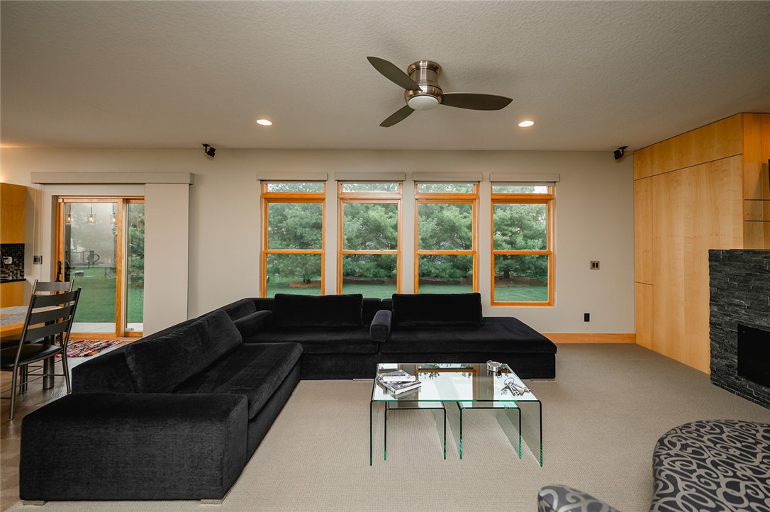 8223 Sky View Circle