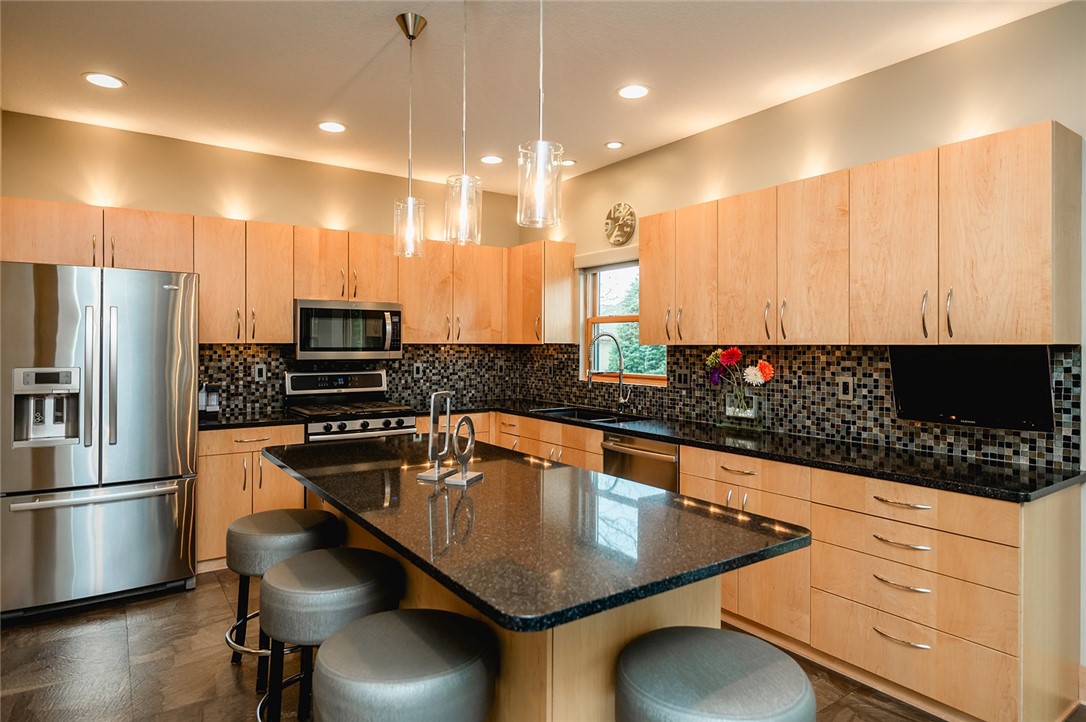 8223 Sky View Circle