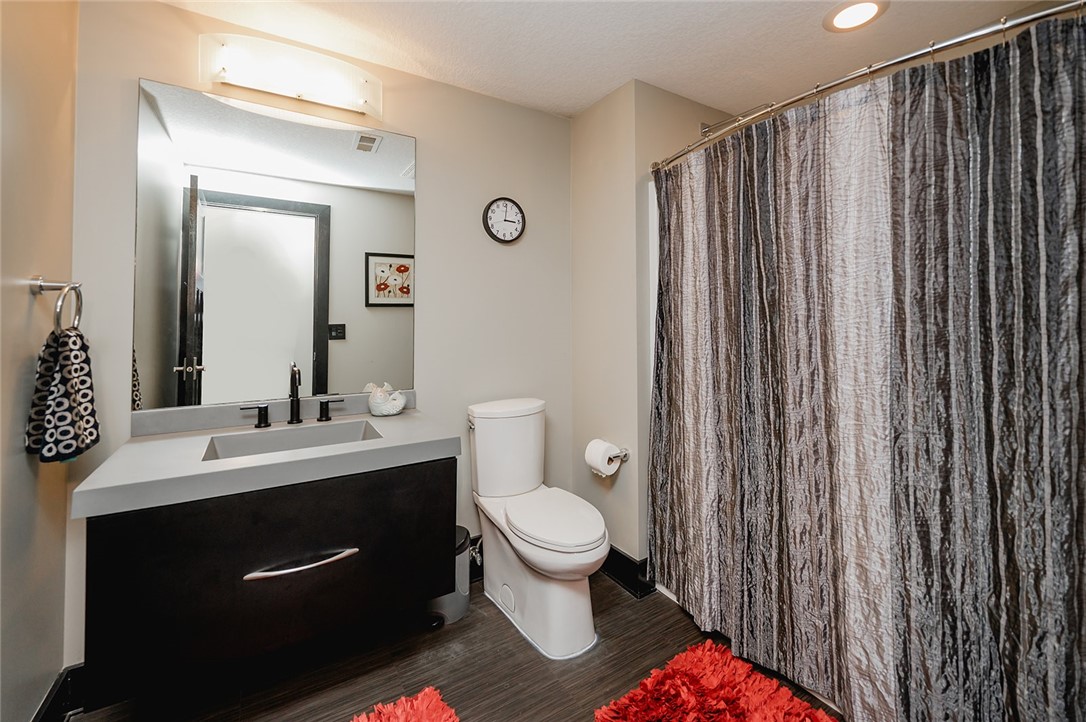 8223 Sky View Circle