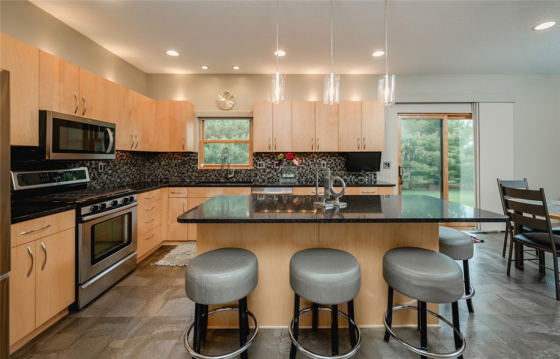 8223 Sky View Circle