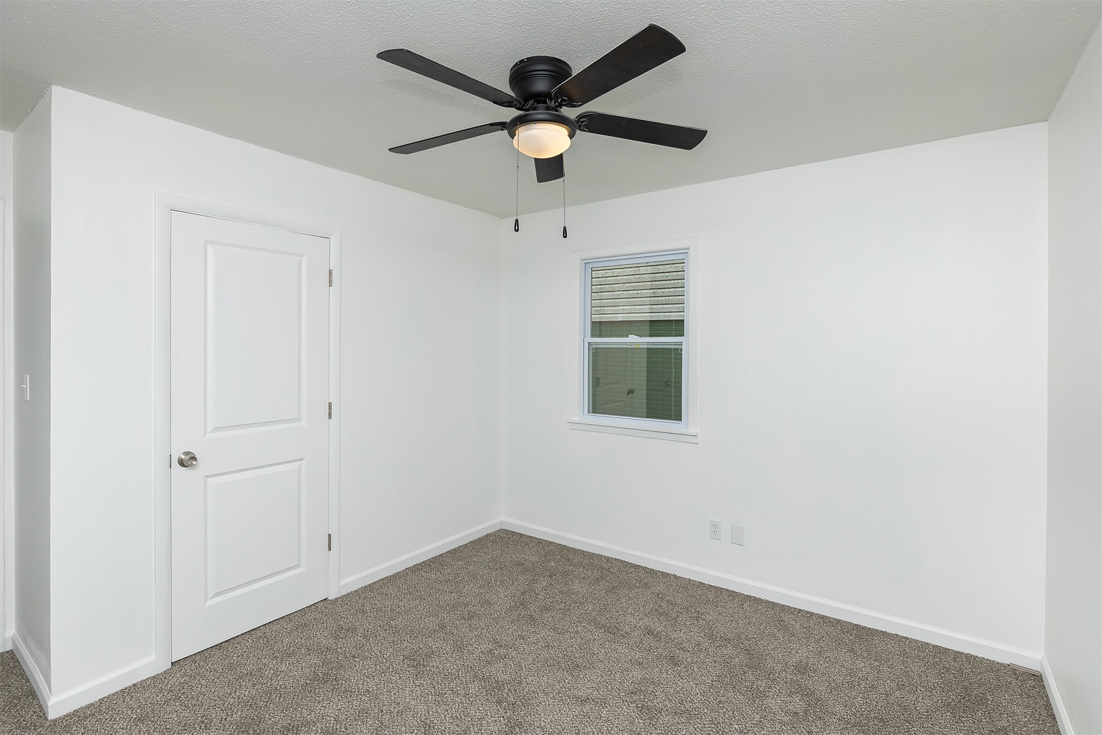 1338 E 36th Court