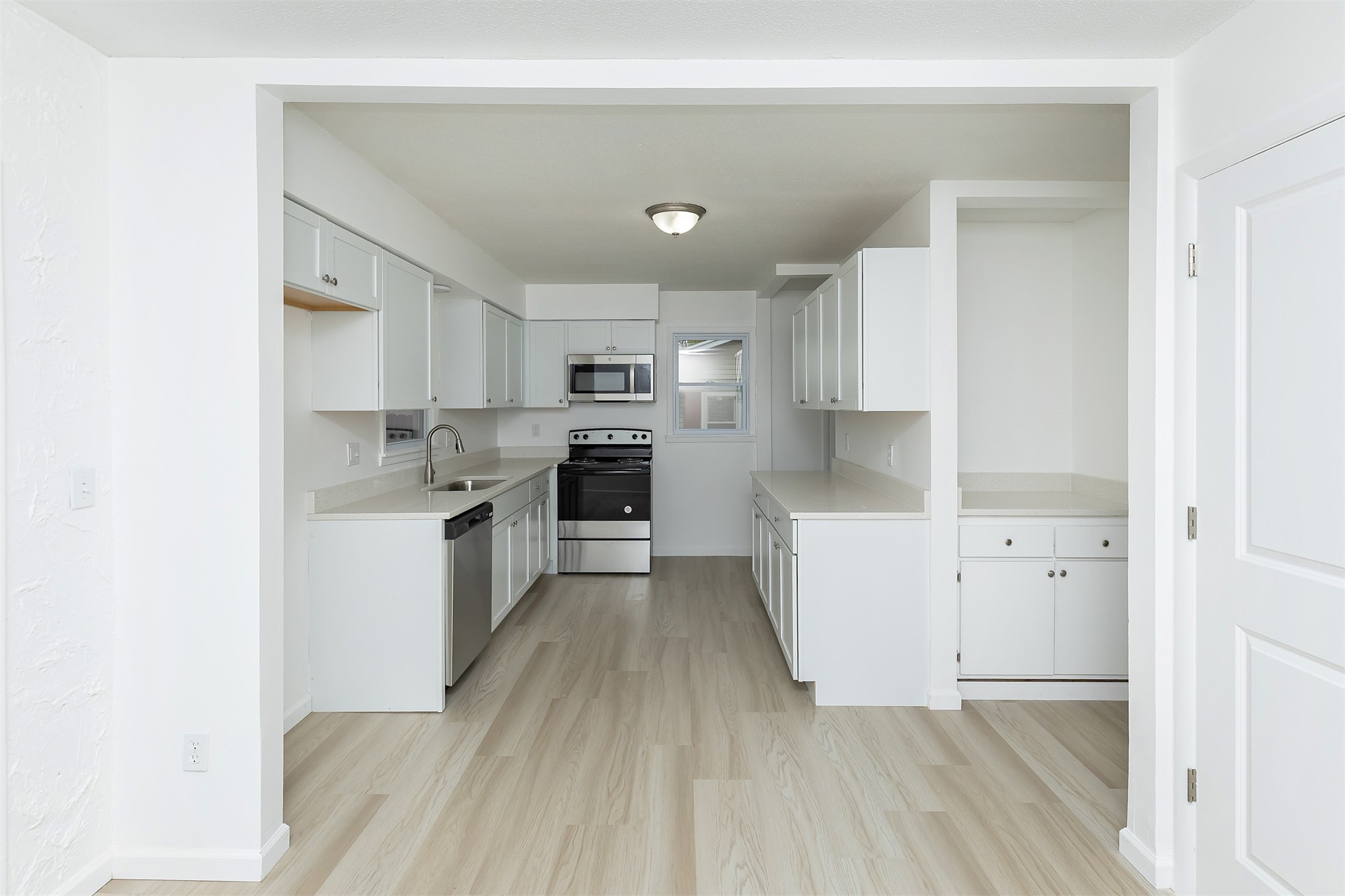 1338 E 36th Court