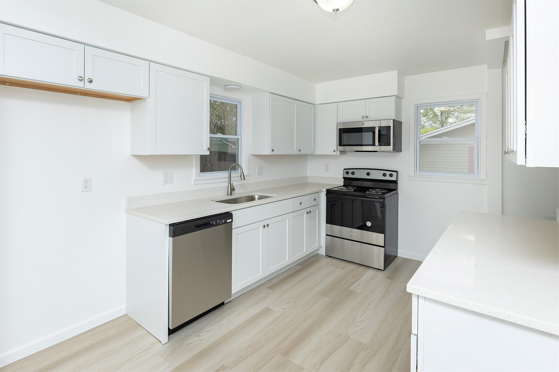 1338 E 36th Court