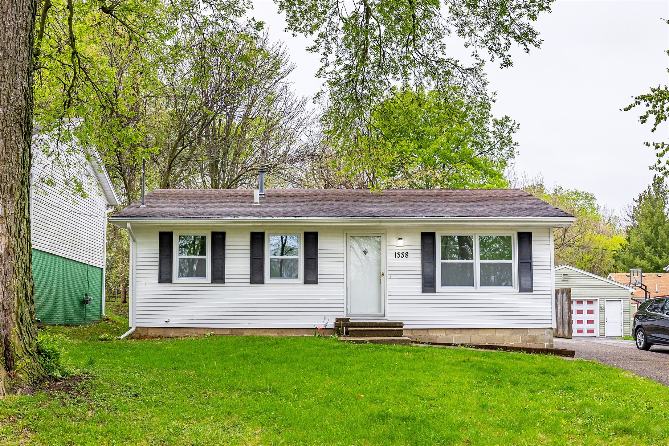 1338 E 36th Court