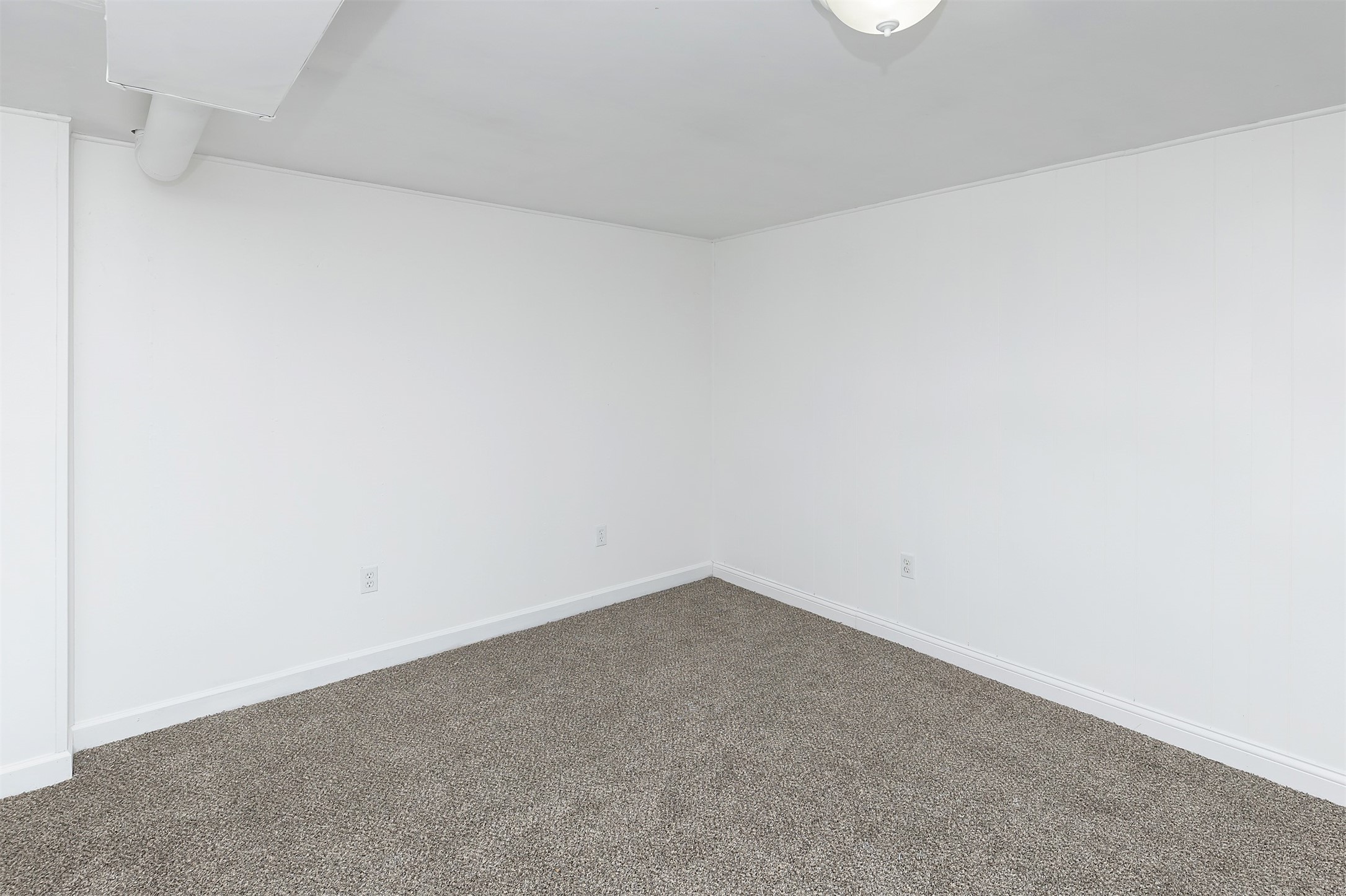 1338 E 36th Court