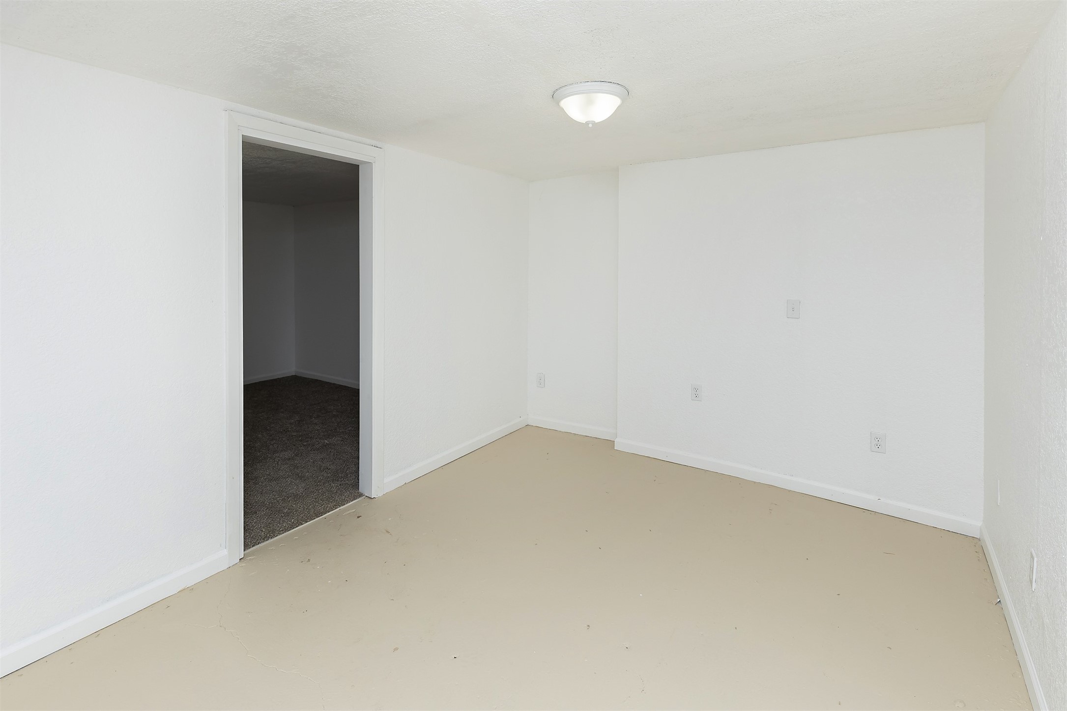 1338 E 36th Court