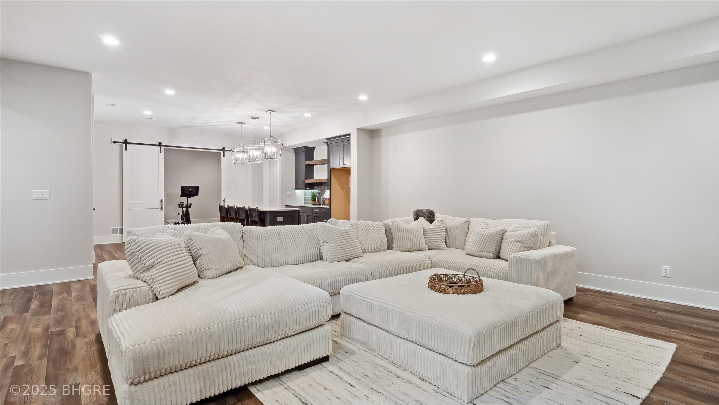 815 S Kingswood Court