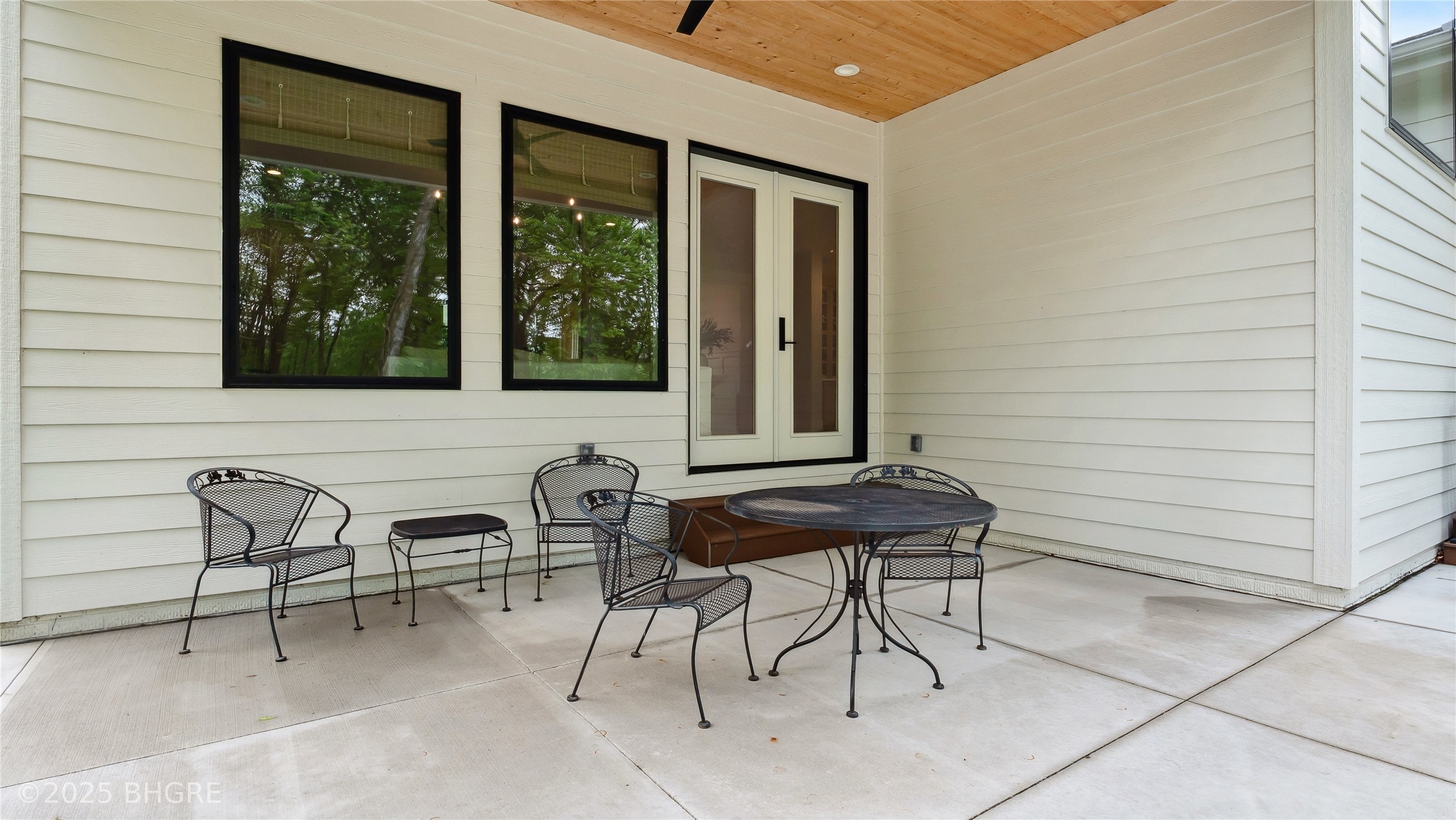 815 S Kingswood Court