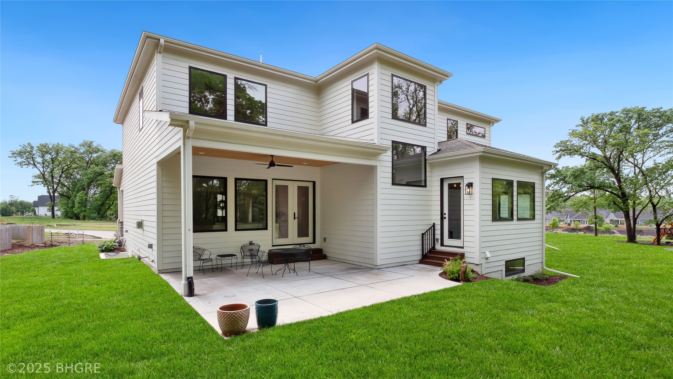 815 S Kingswood Court