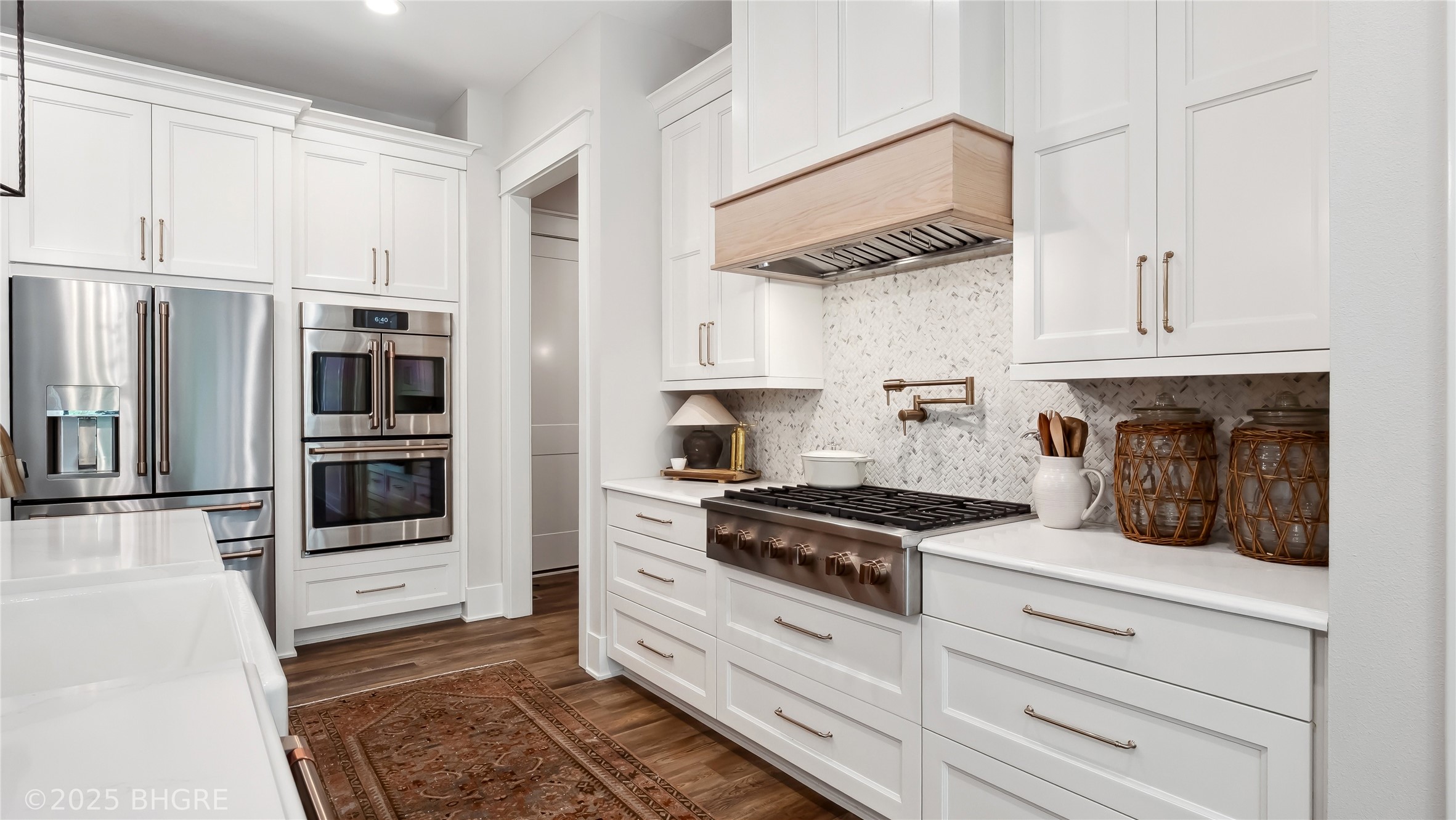 815 S Kingswood Court