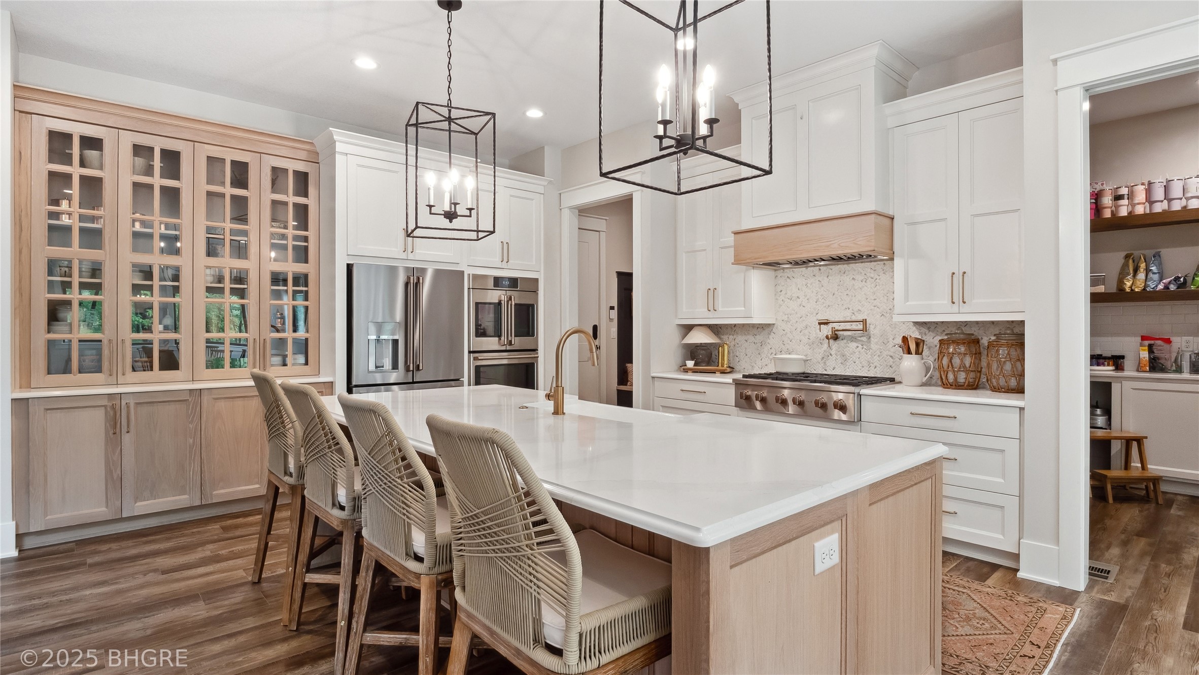 815 S Kingswood Court