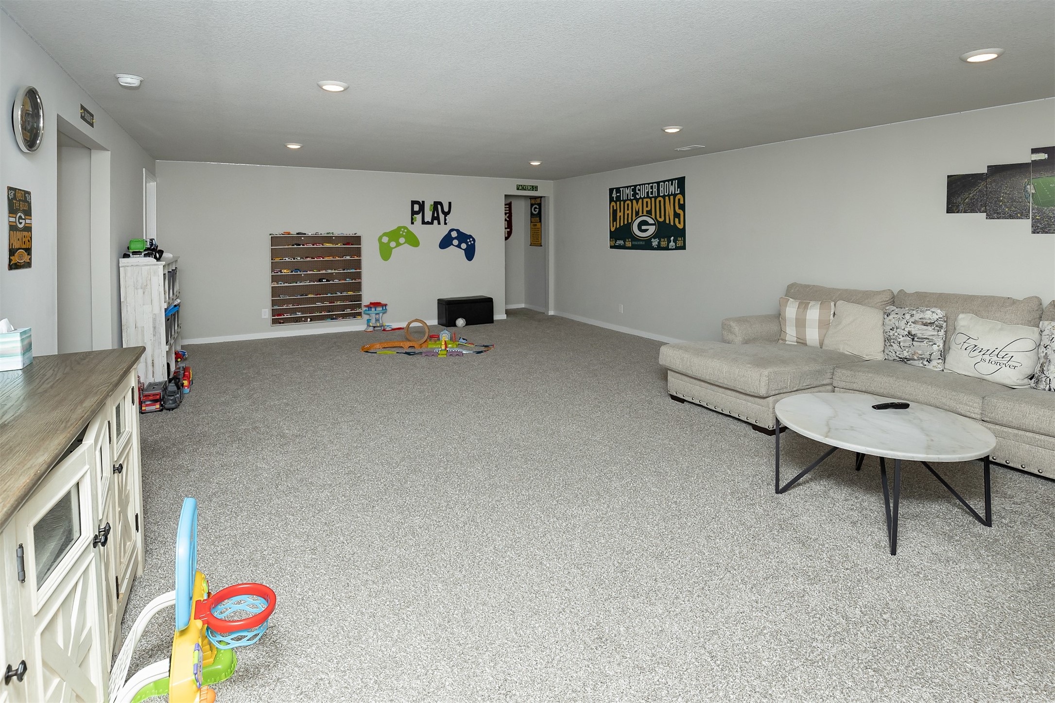 6828 NW 106th Street