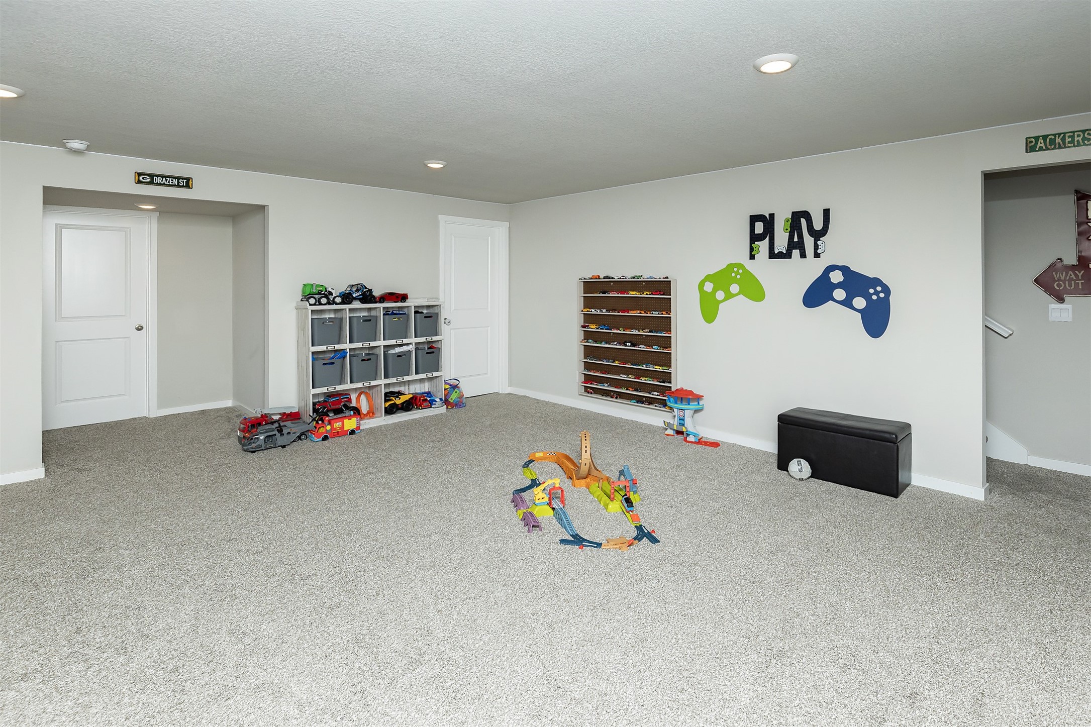 6828 NW 106th Street