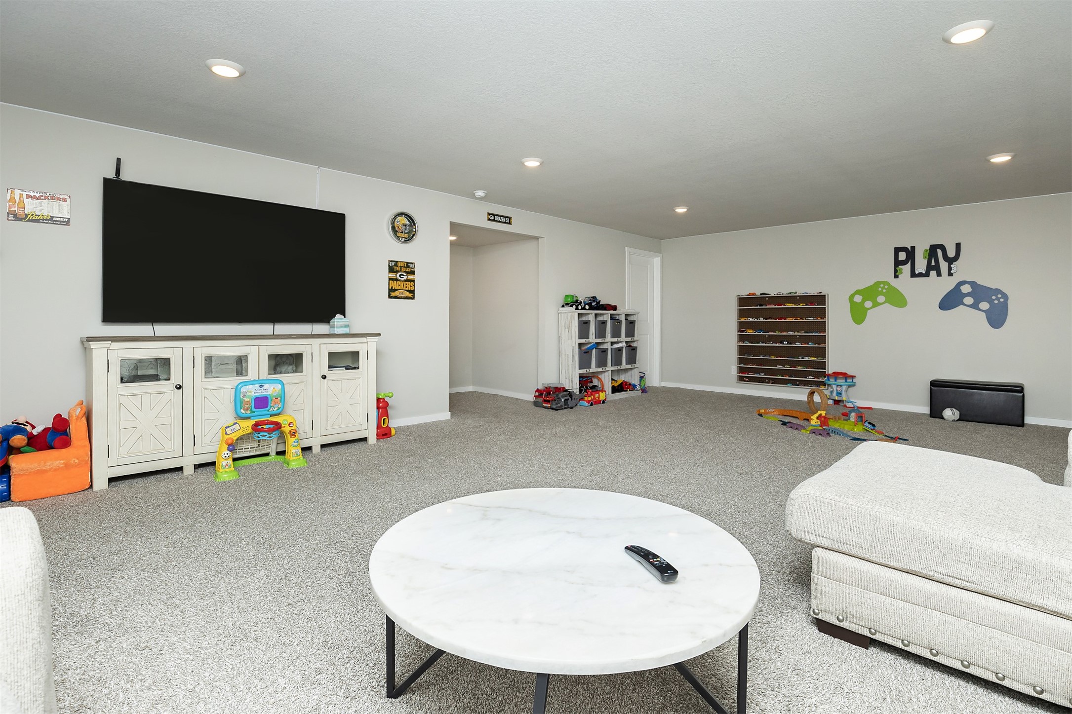 6828 NW 106th Street