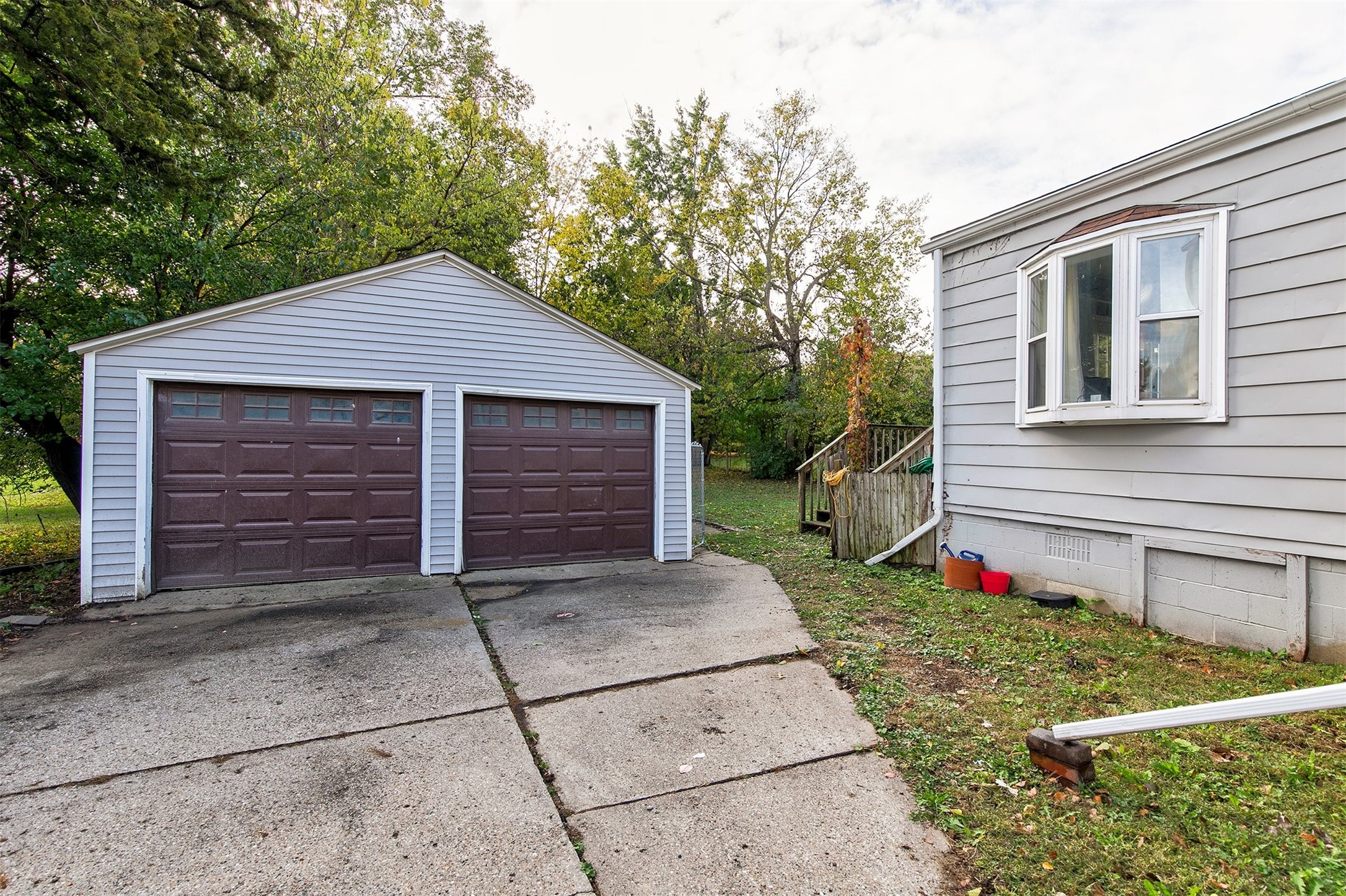1607 Pioneer Road