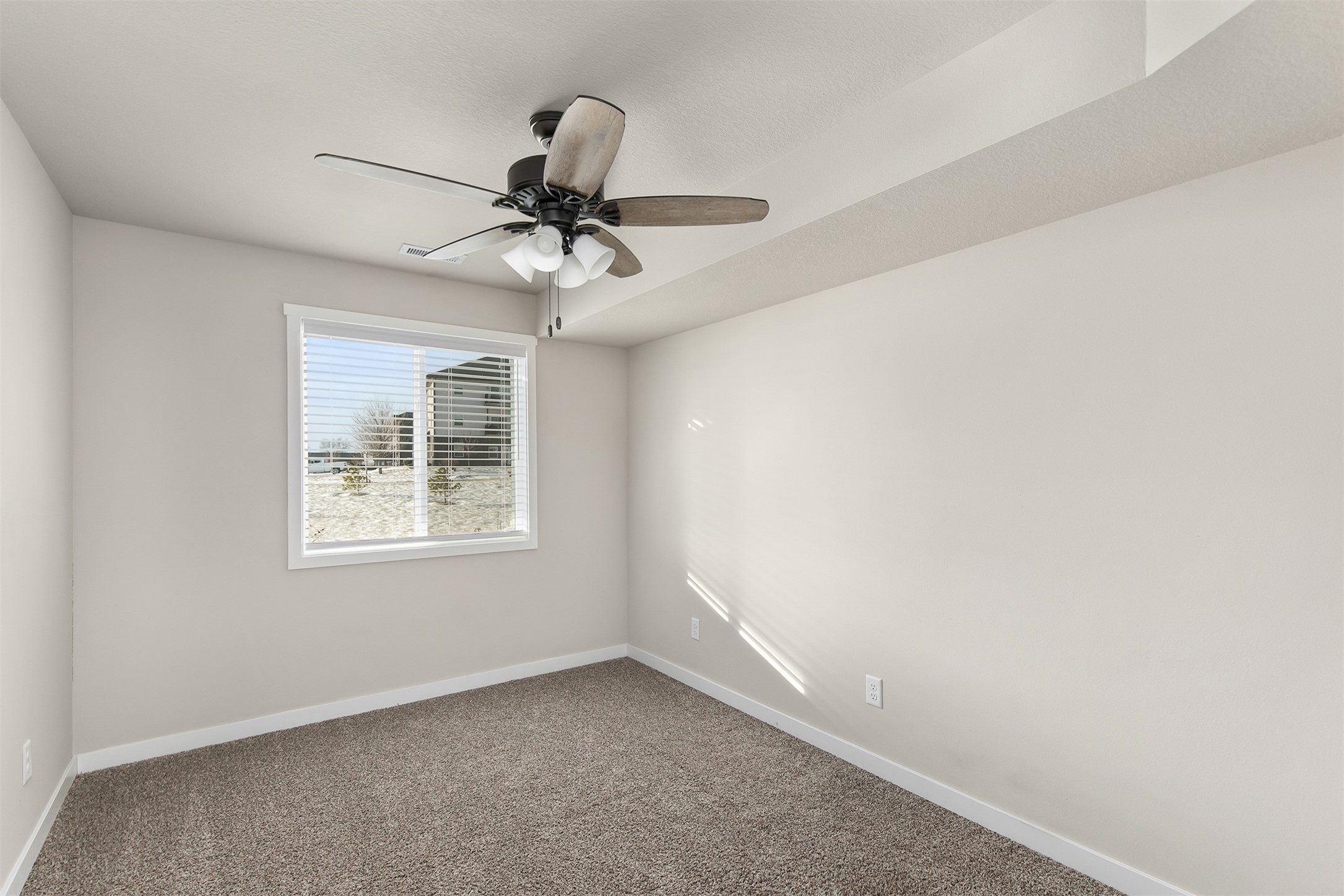 5428 Rowling Drive