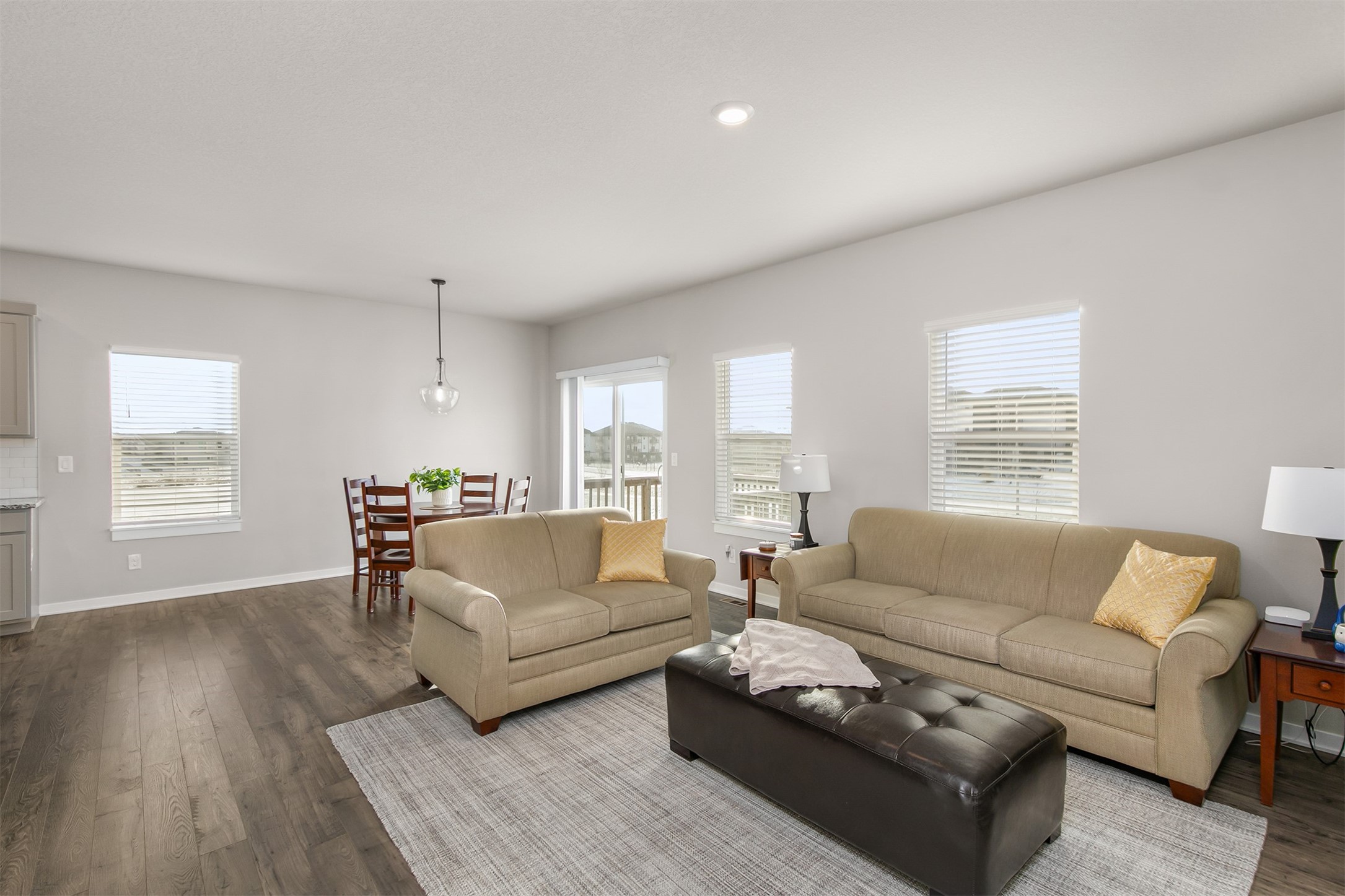 5428 Rowling Drive