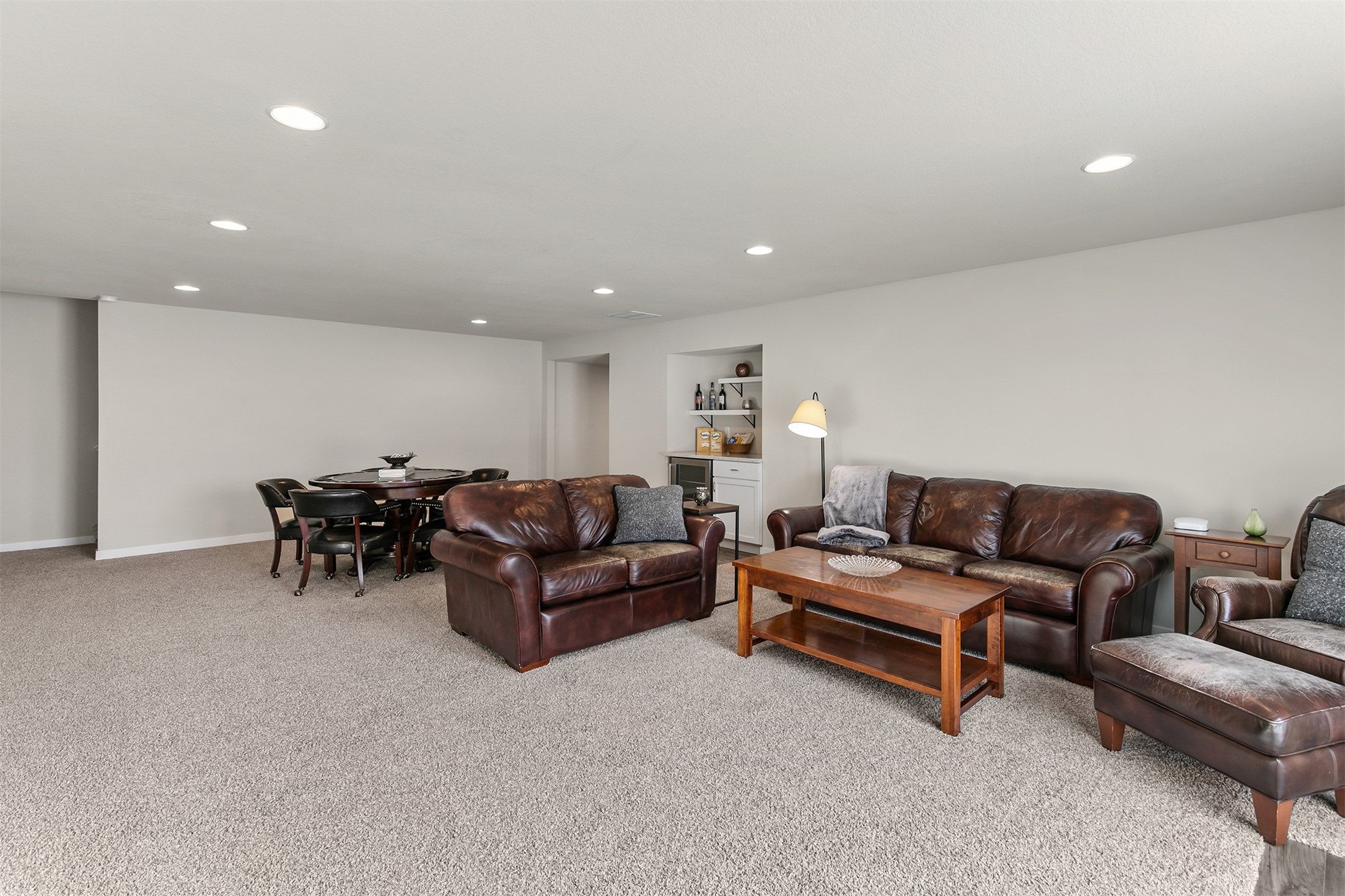 5428 Rowling Drive
