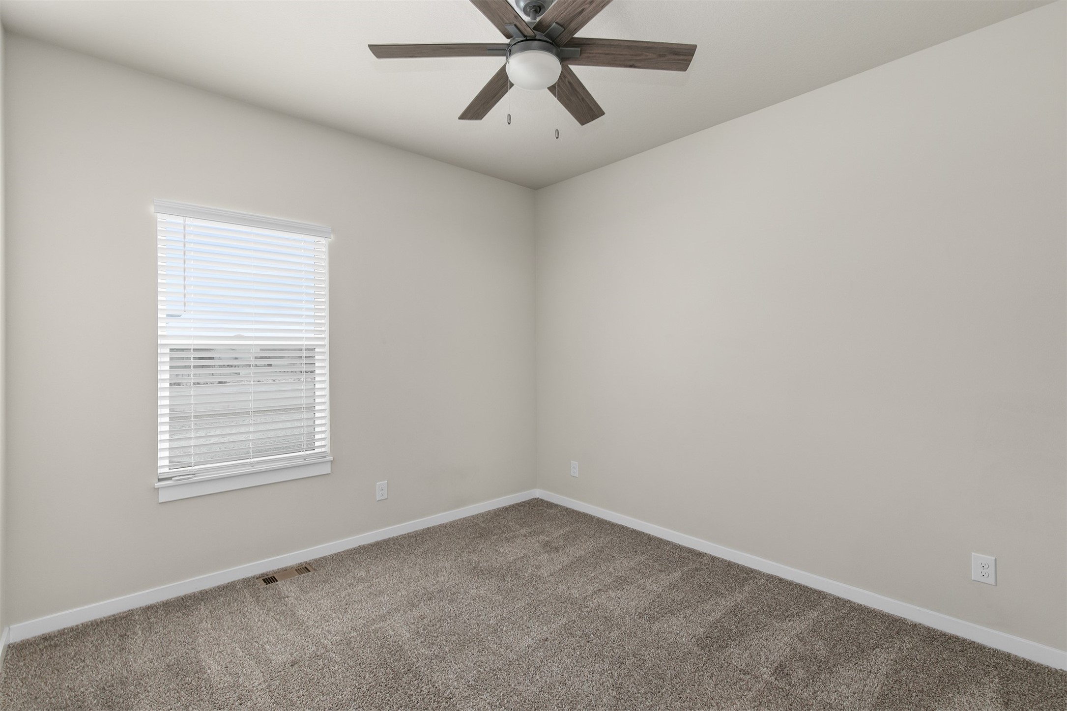 5428 Rowling Drive