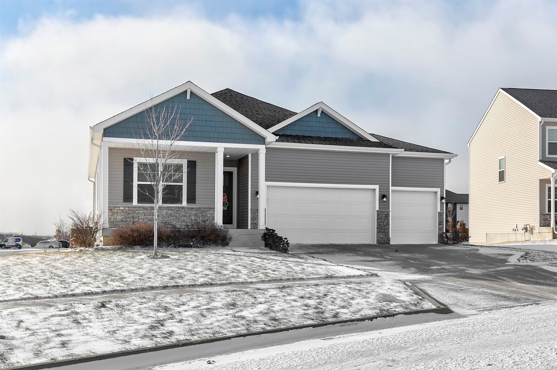 5428 Rowling Drive