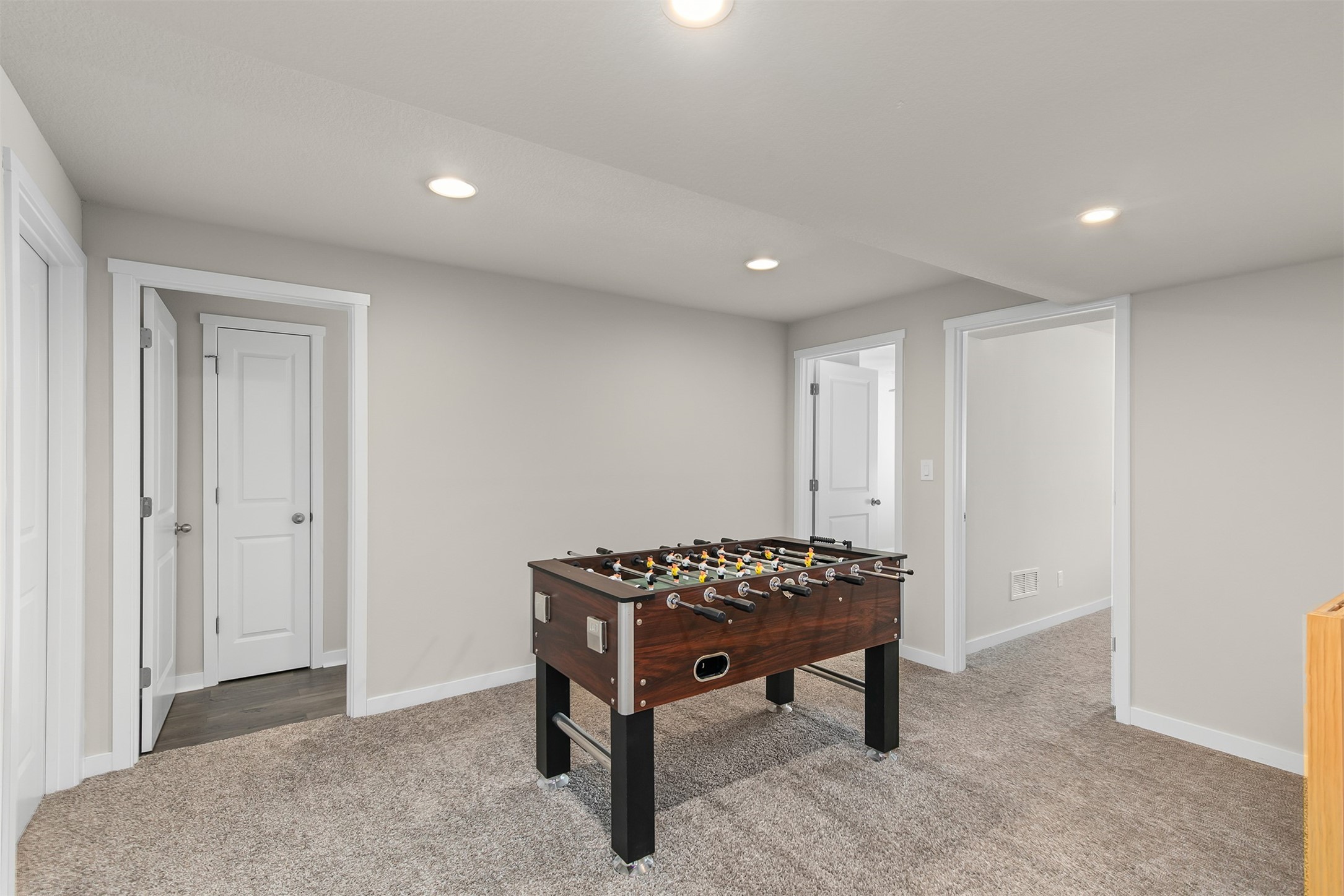 5428 Rowling Drive