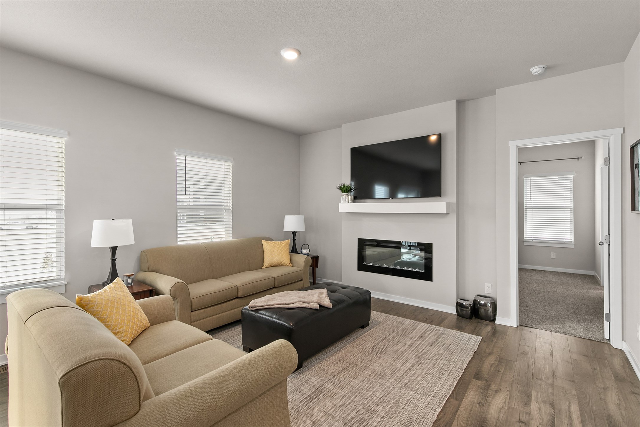5428 Rowling Drive