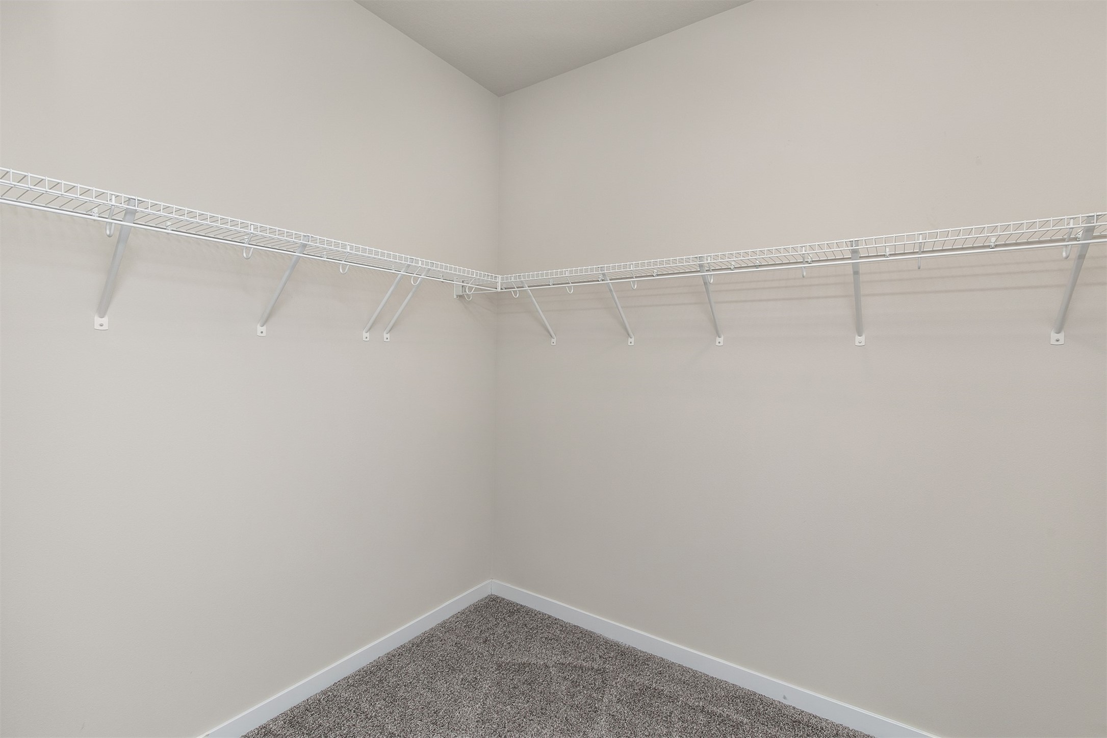 5428 Rowling Drive