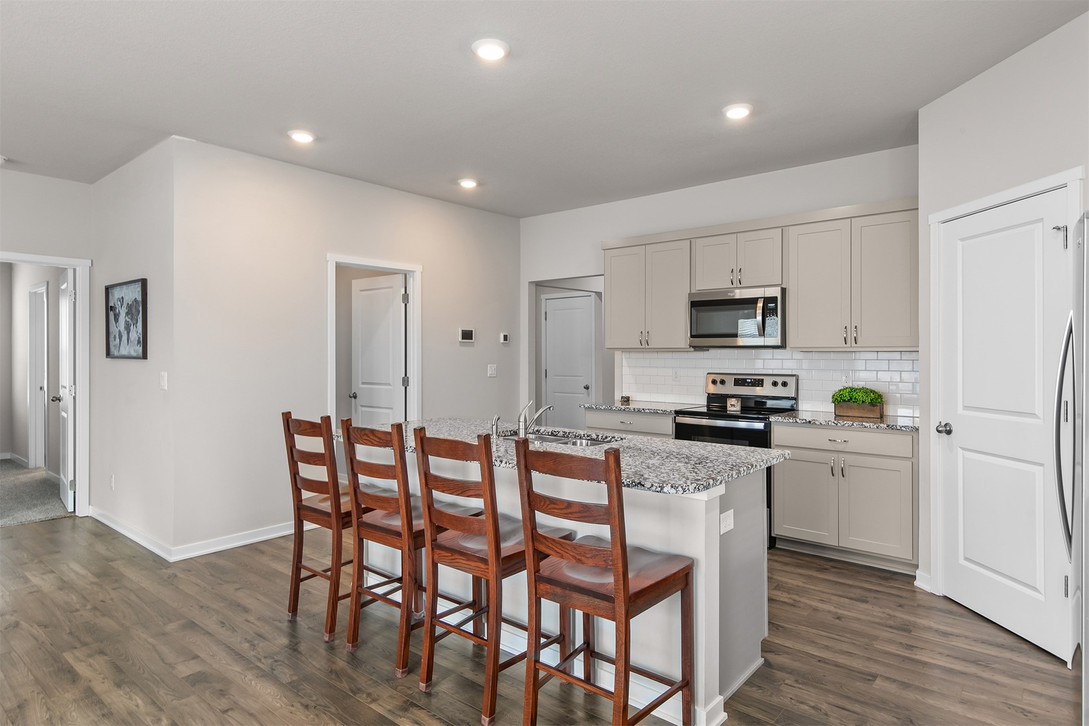 5428 Rowling Drive