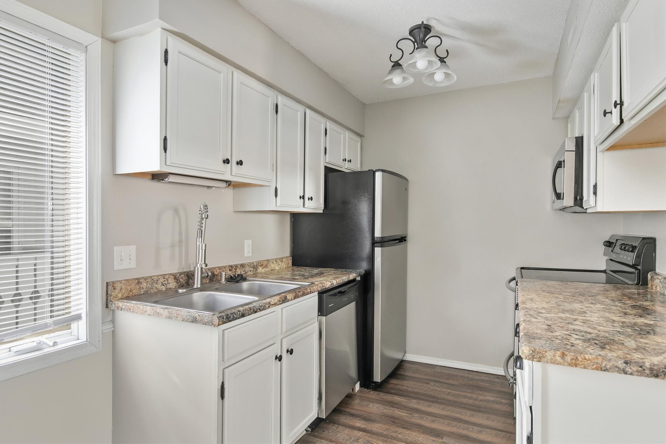 5220 Boulder Drive 8