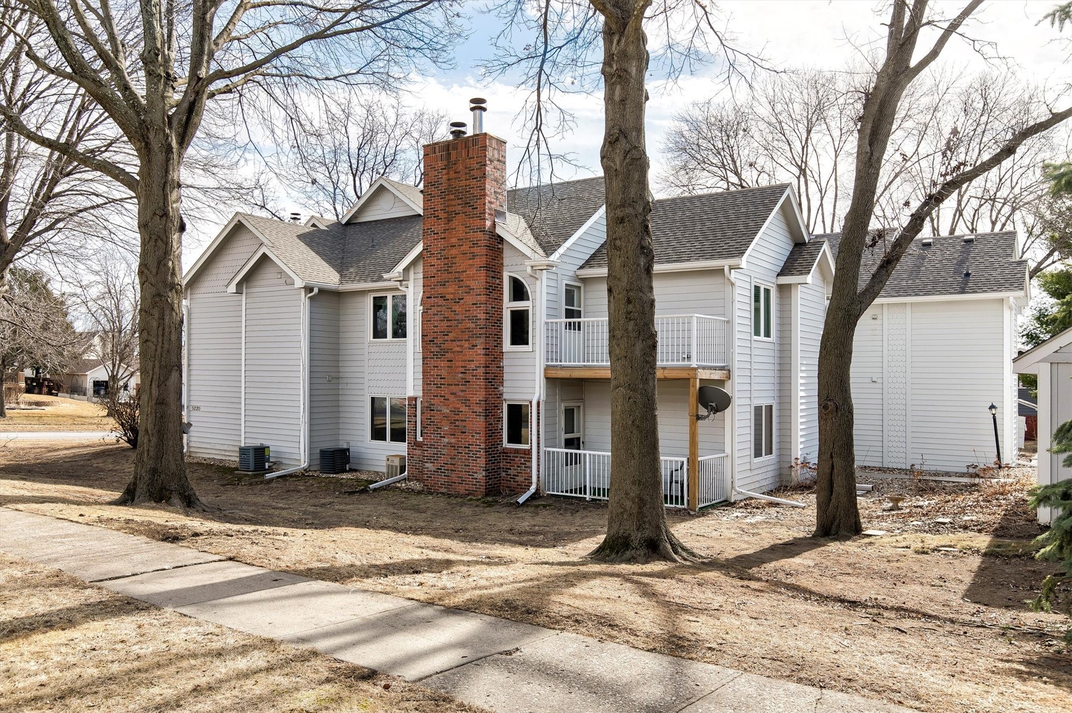 5220 Boulder Drive 8