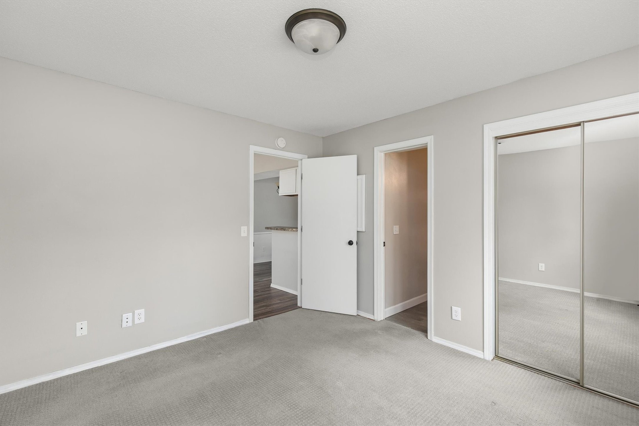 5220 Boulder Drive 8