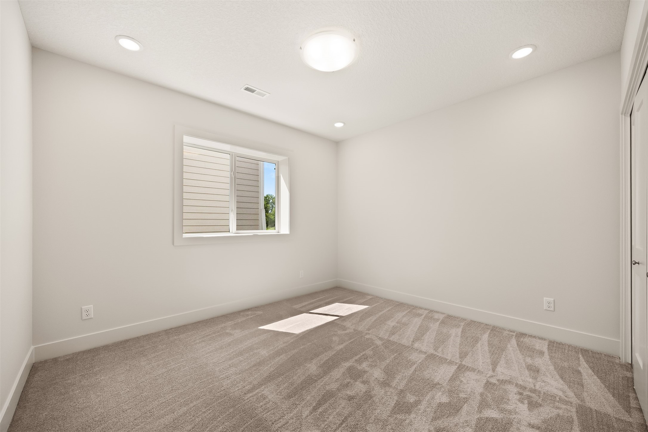 2642 SE Steele Drive