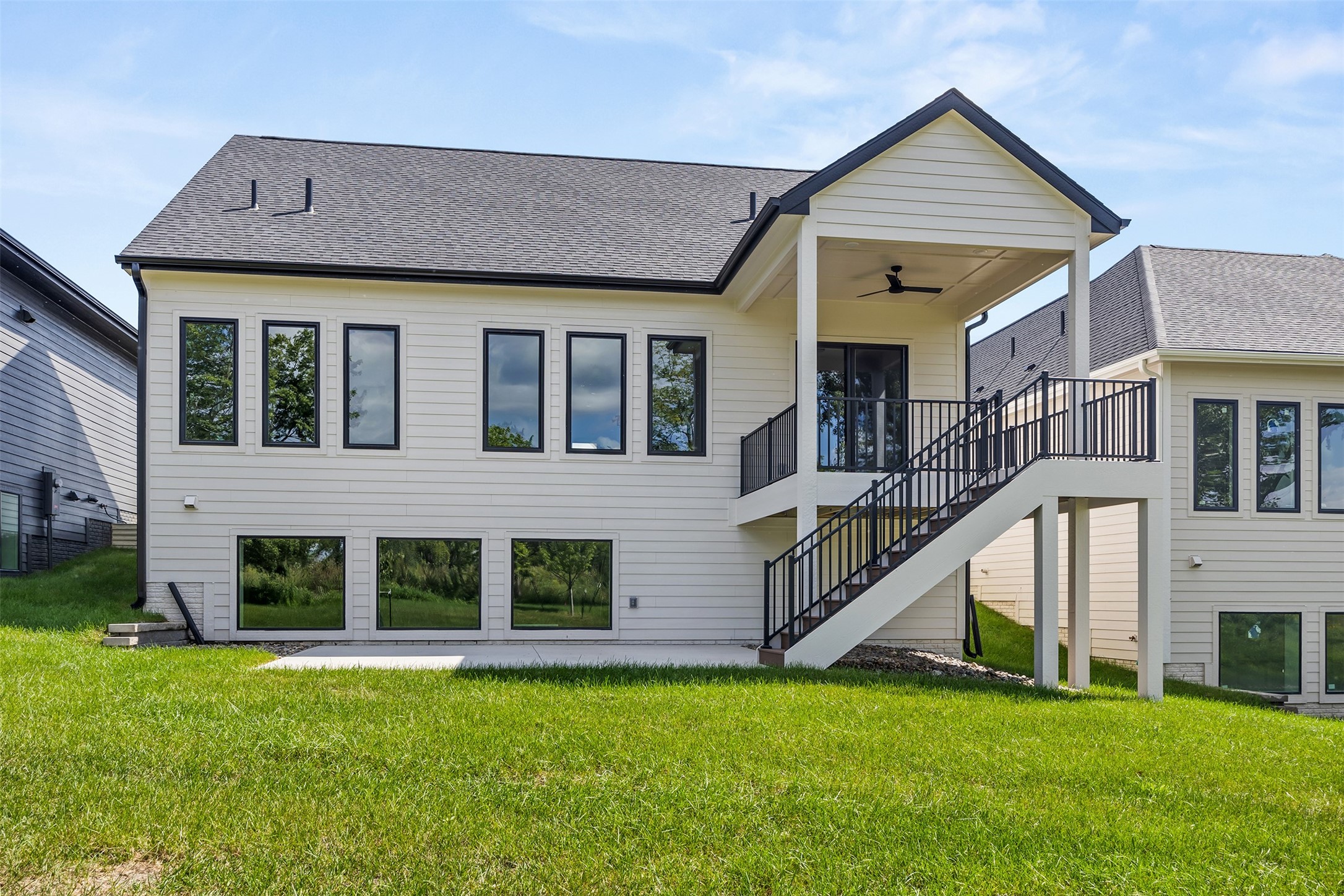 2642 SE Steele Drive