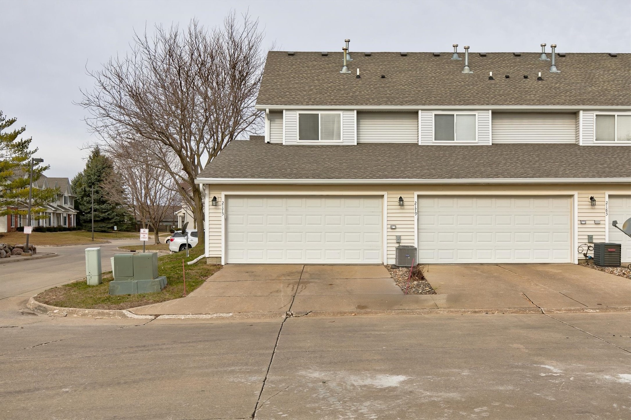 2175 Ridgeview Circle