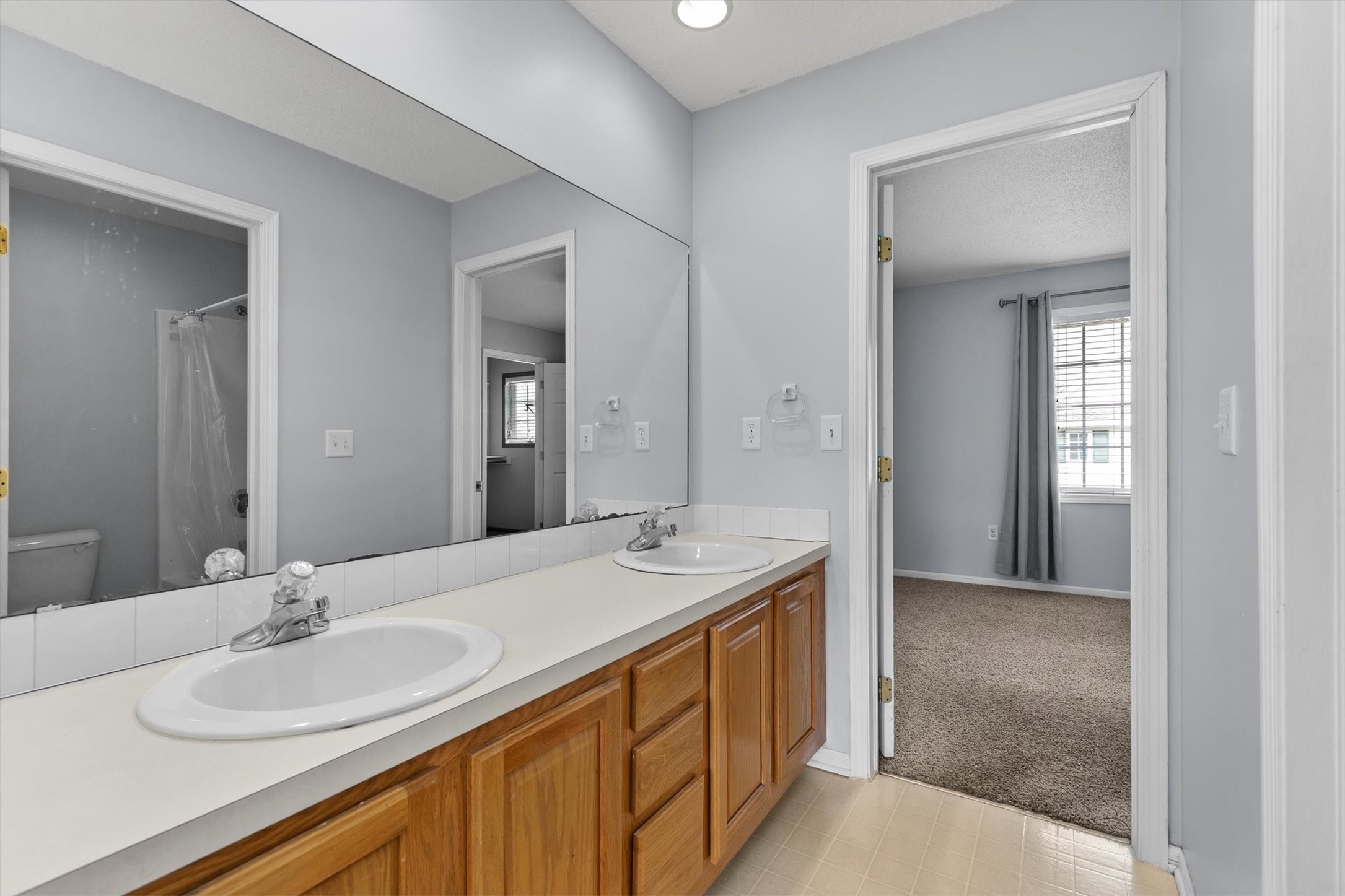 2175 Ridgeview Circle