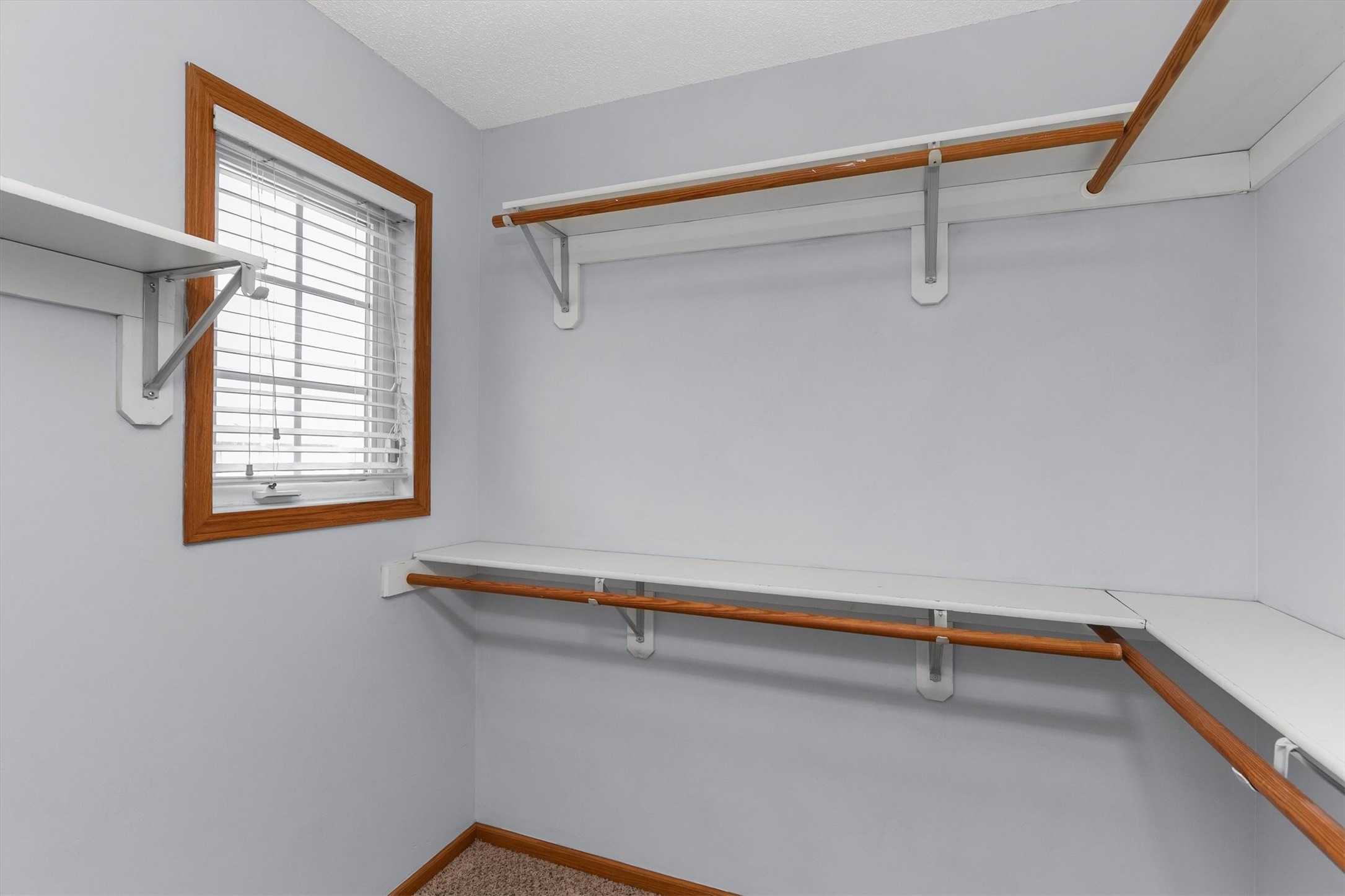 2175 Ridgeview Circle