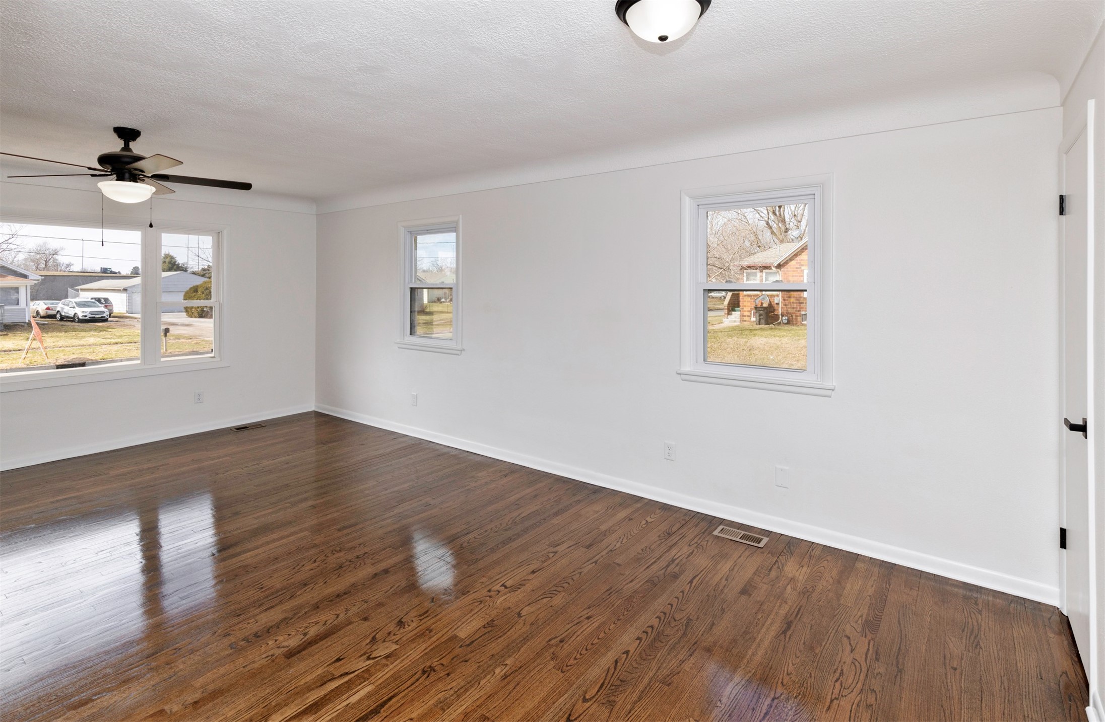 2419 E 23rd Street